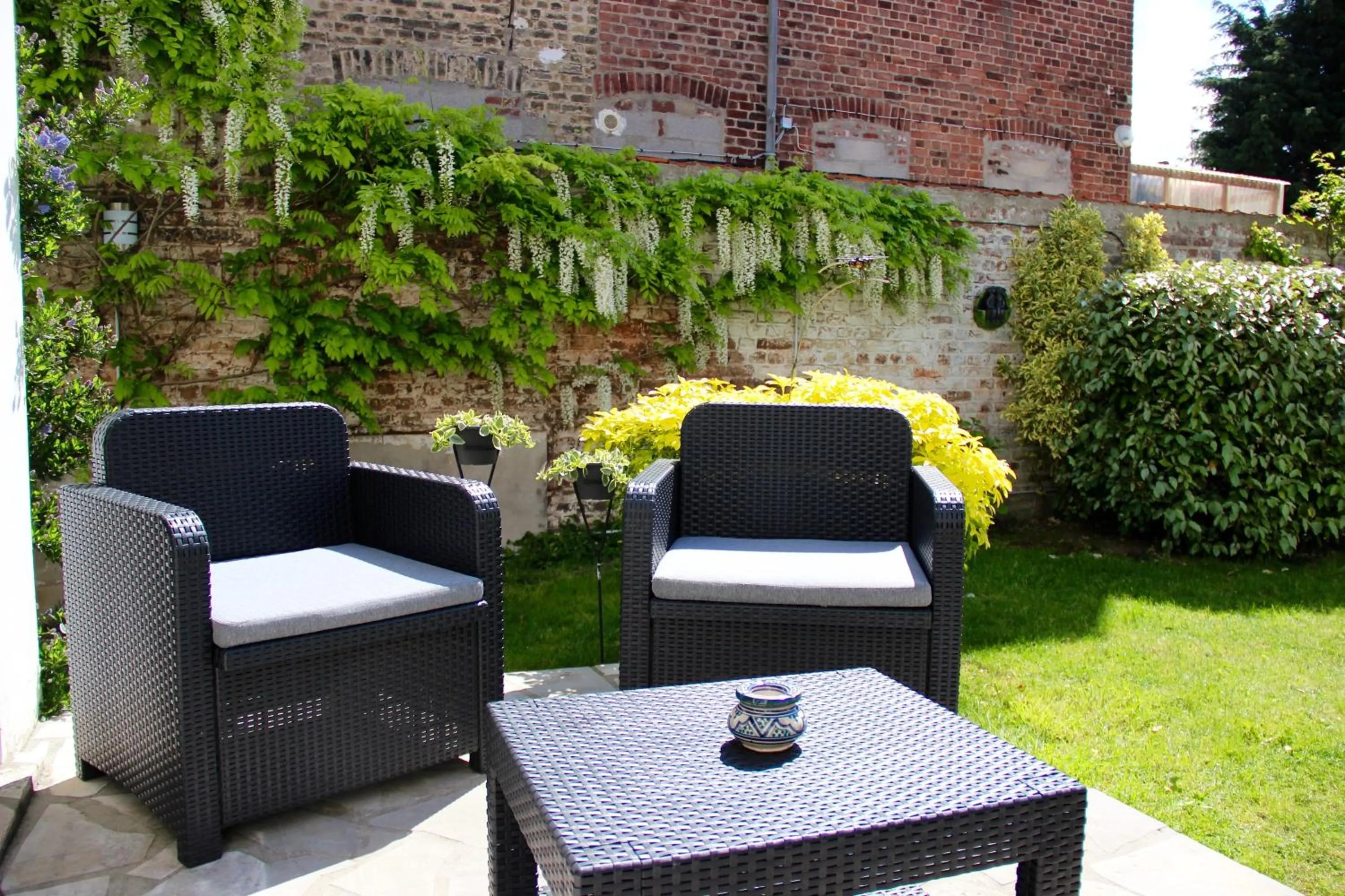 Garden in B&B Le Cercle De Malines