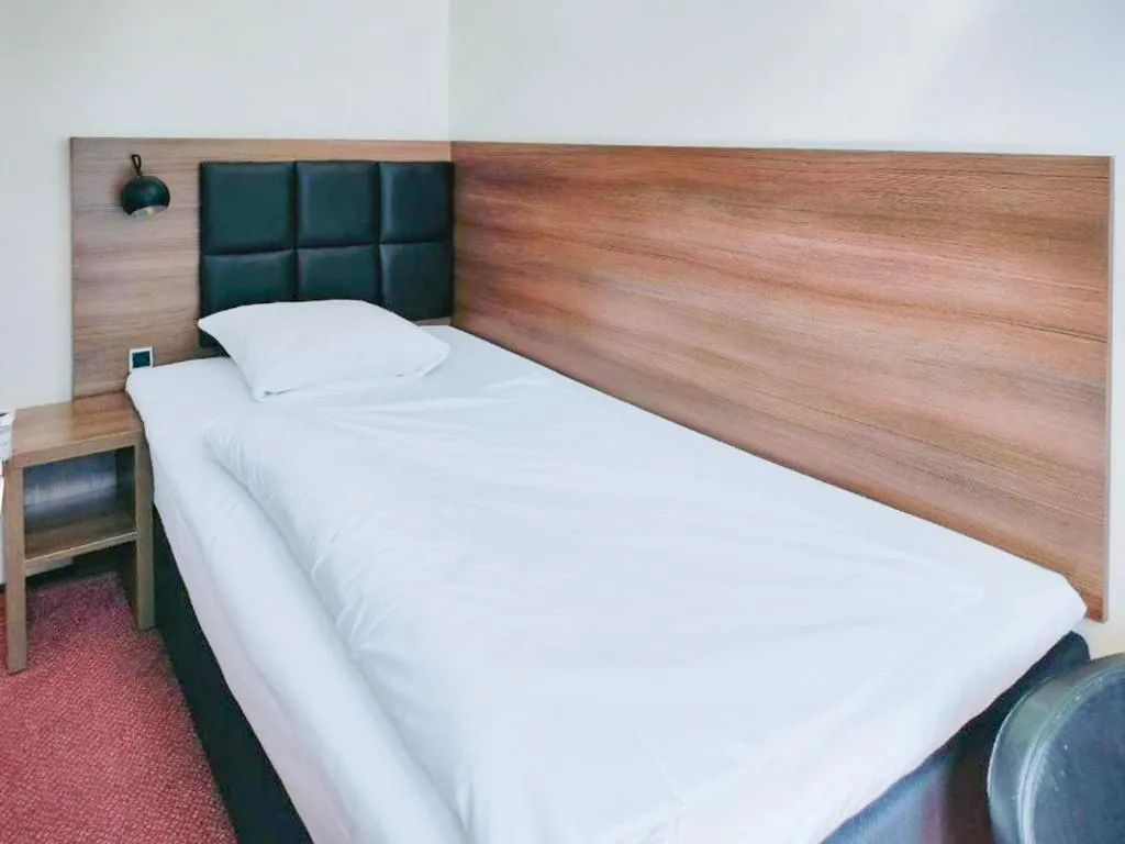 Bedroom, Bed in Dancenter Hotel Jomfru Ane