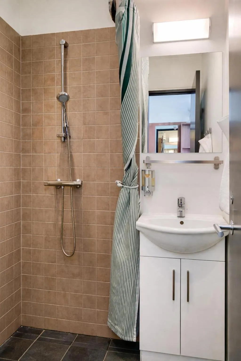 Bathroom in Dancenter Hotel Jomfru Ane