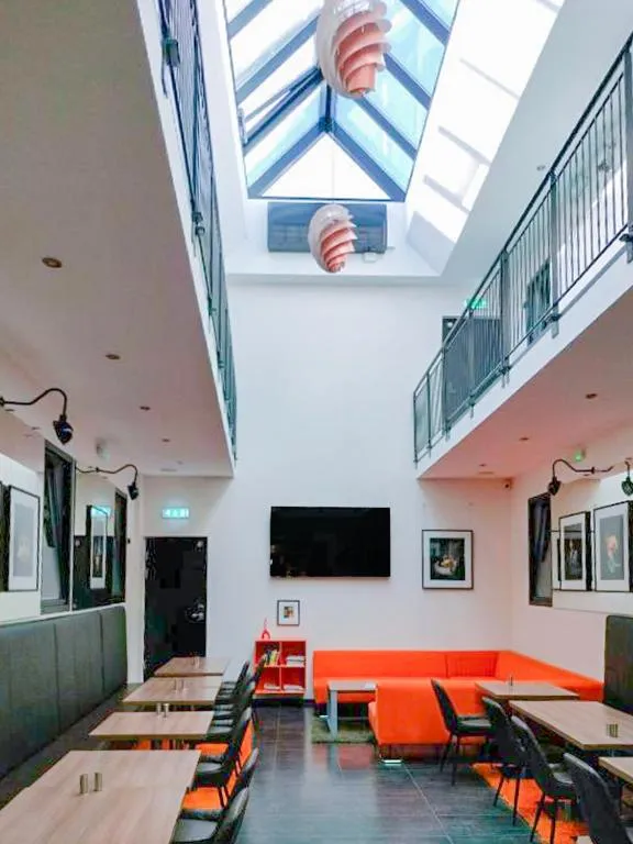 Restaurant/places to eat in Dancenter Hotel Jomfru Ane