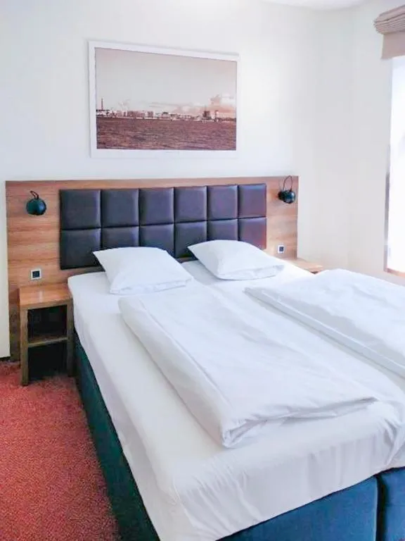 Bedroom, Bed in Dancenter Hotel Jomfru Ane