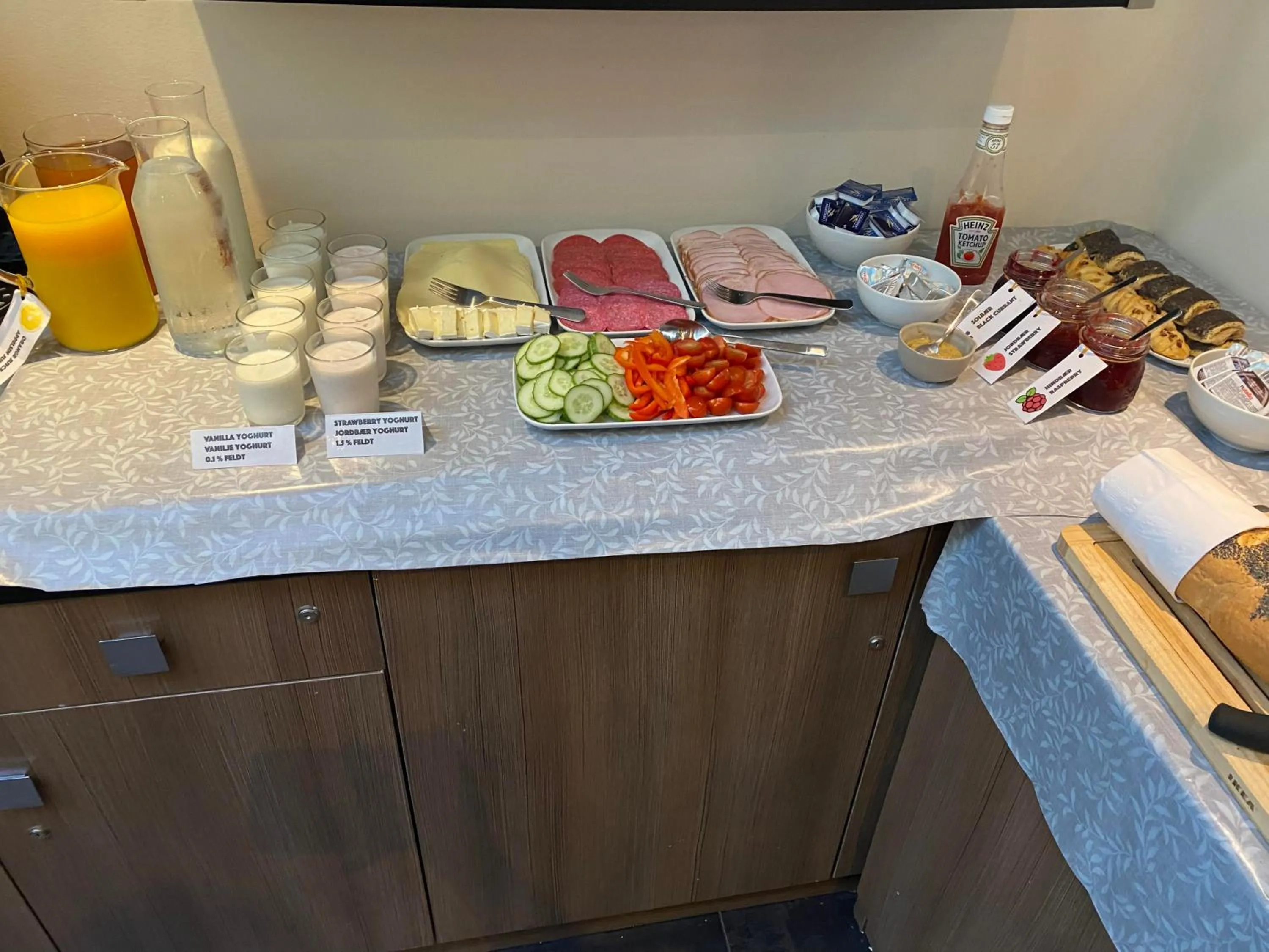 Buffet breakfast in Dancenter Hotel Jomfru Ane