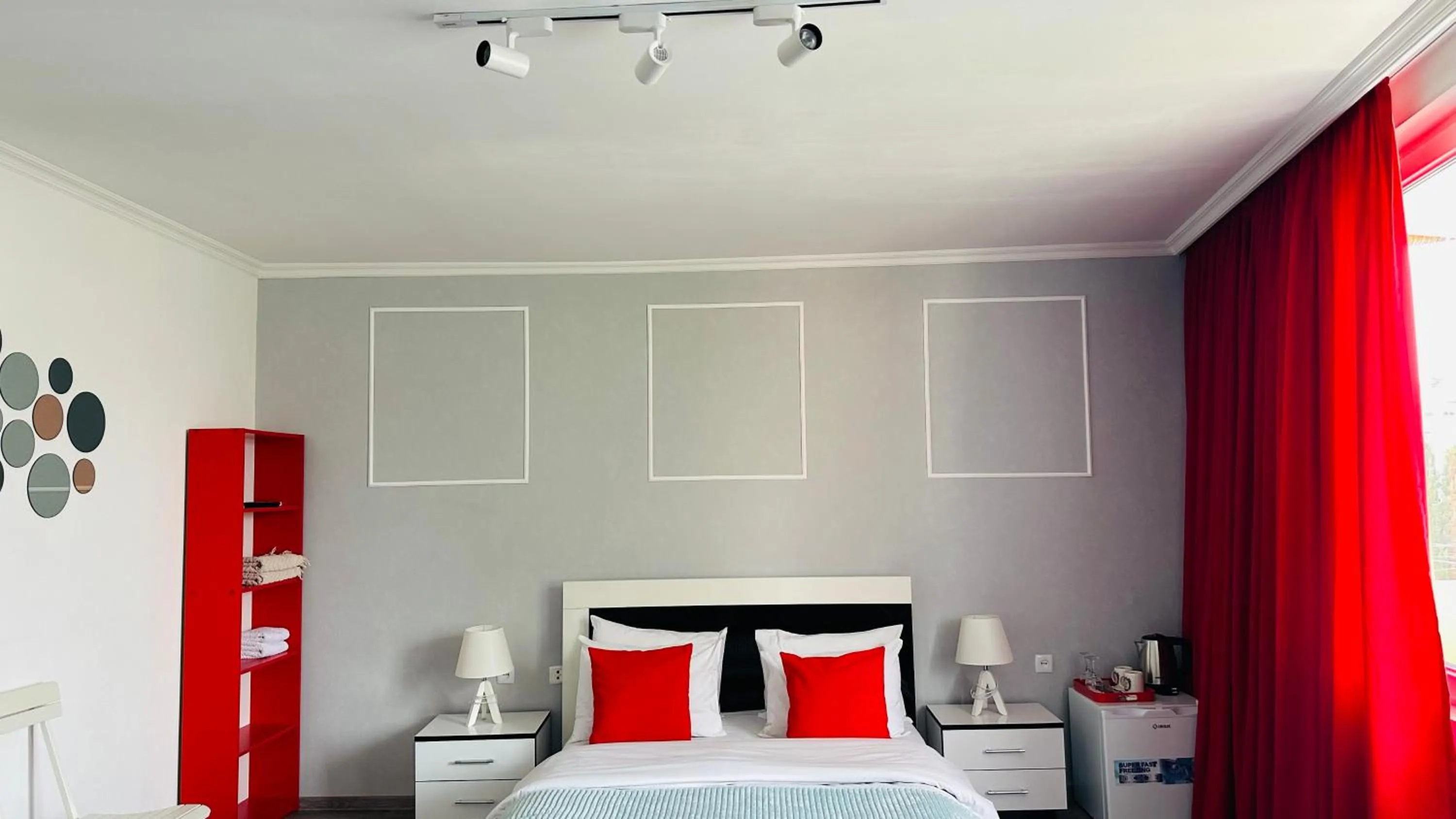 Photo of the whole room, Bed in Hotel Tamar Mepe