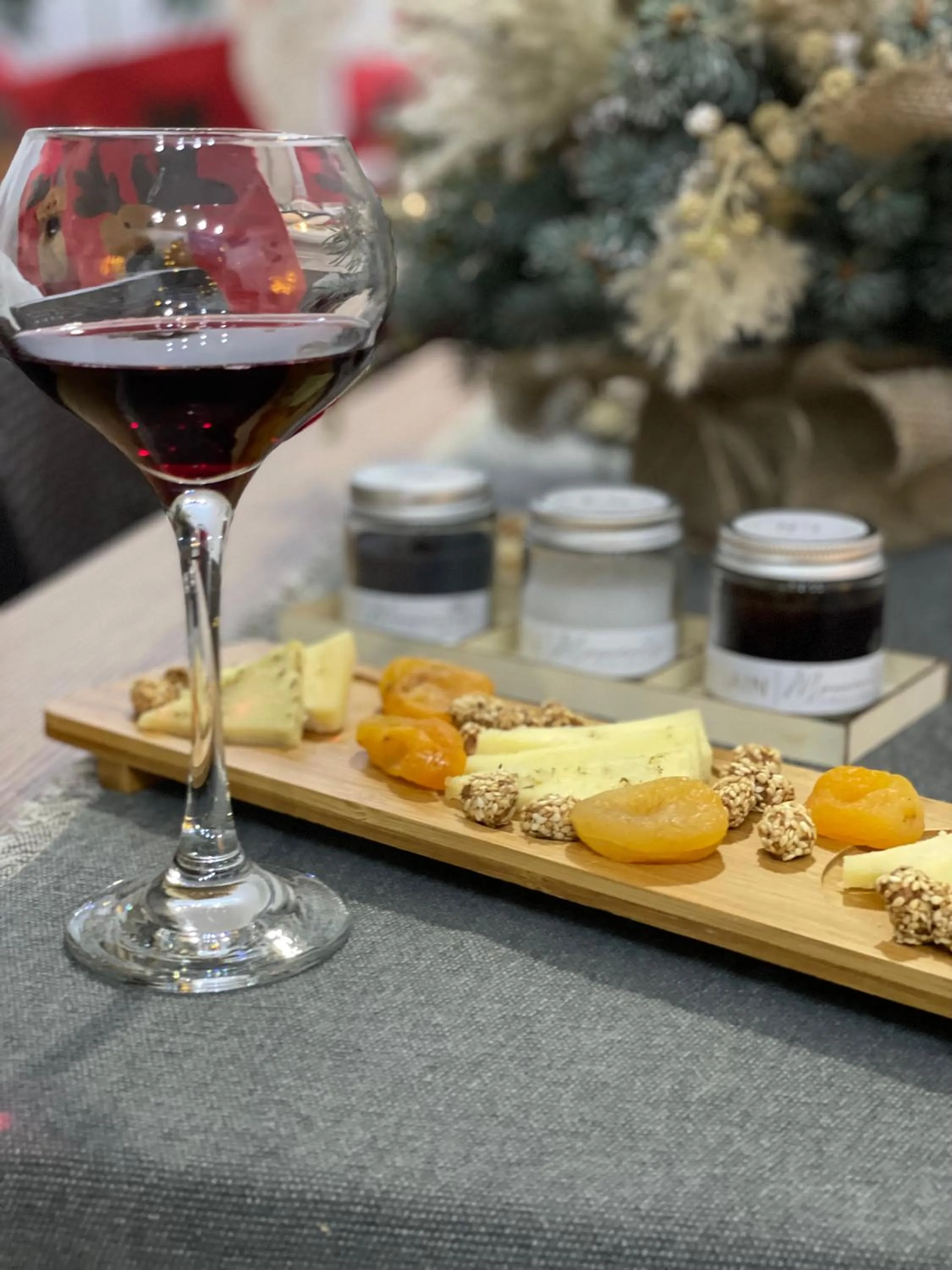 Food and drinks in Hotel Tamar Mepe