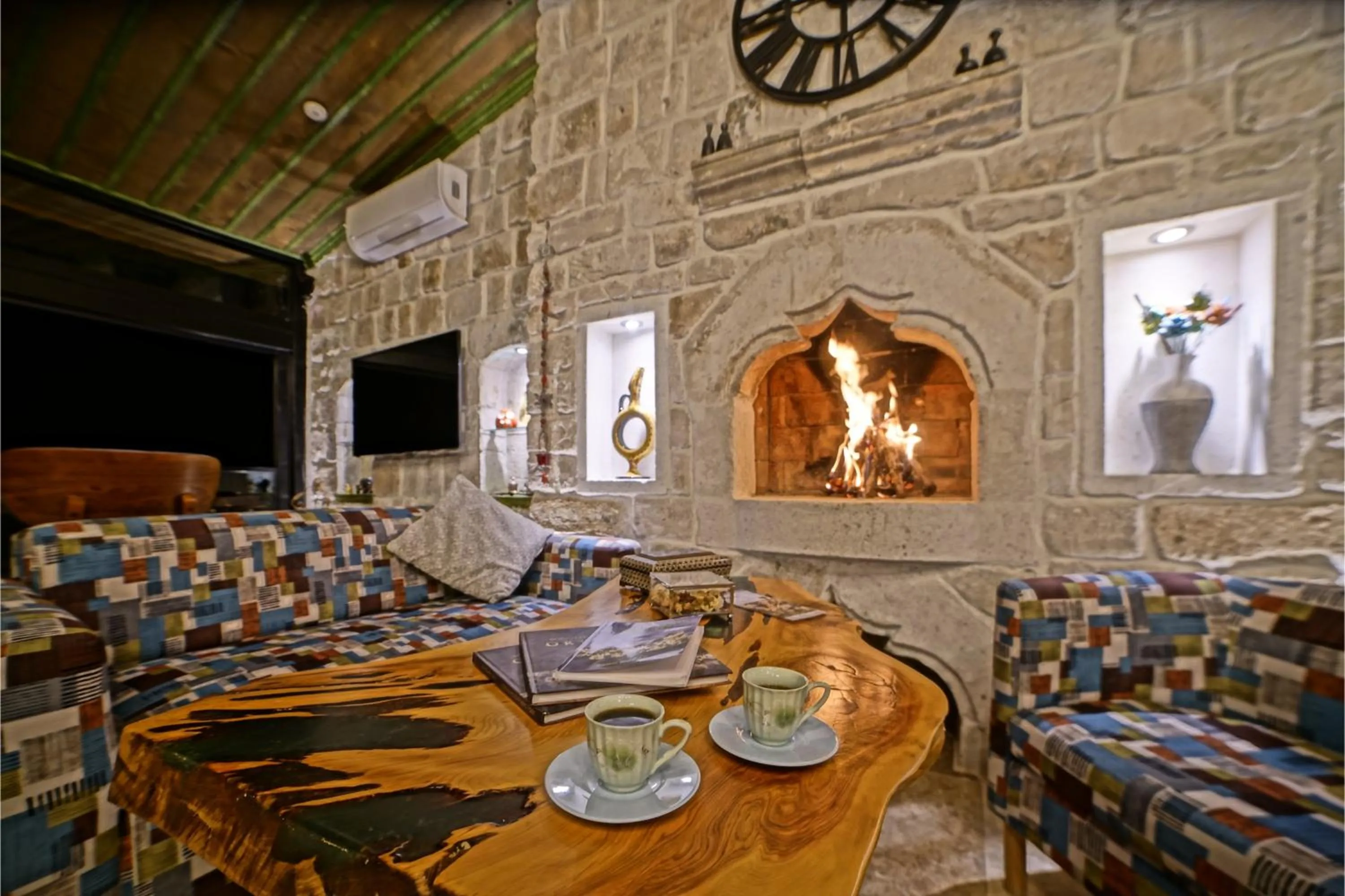 Communal lounge/ TV room in Mira Cappadocia Hotel