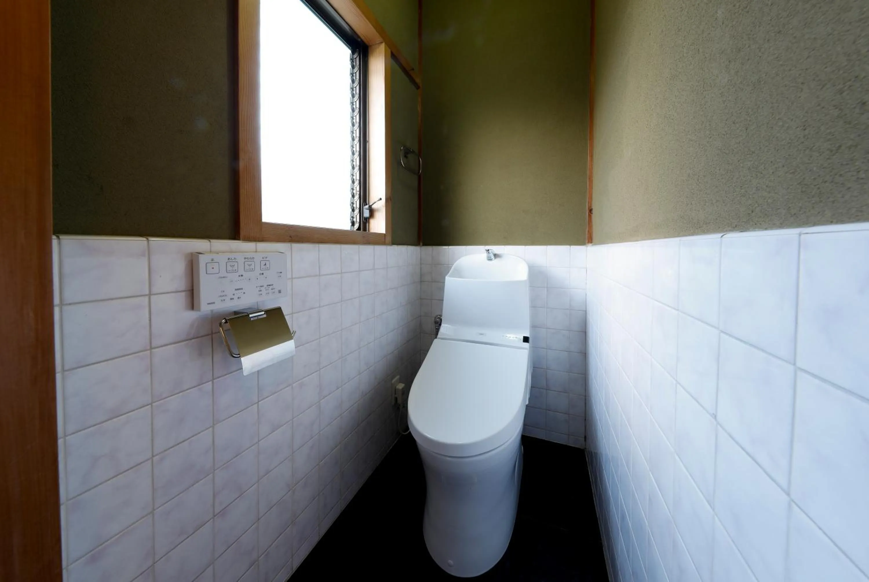 庭之宿 新大阪日本庭園の家 -Residence inn Niwanoyado-