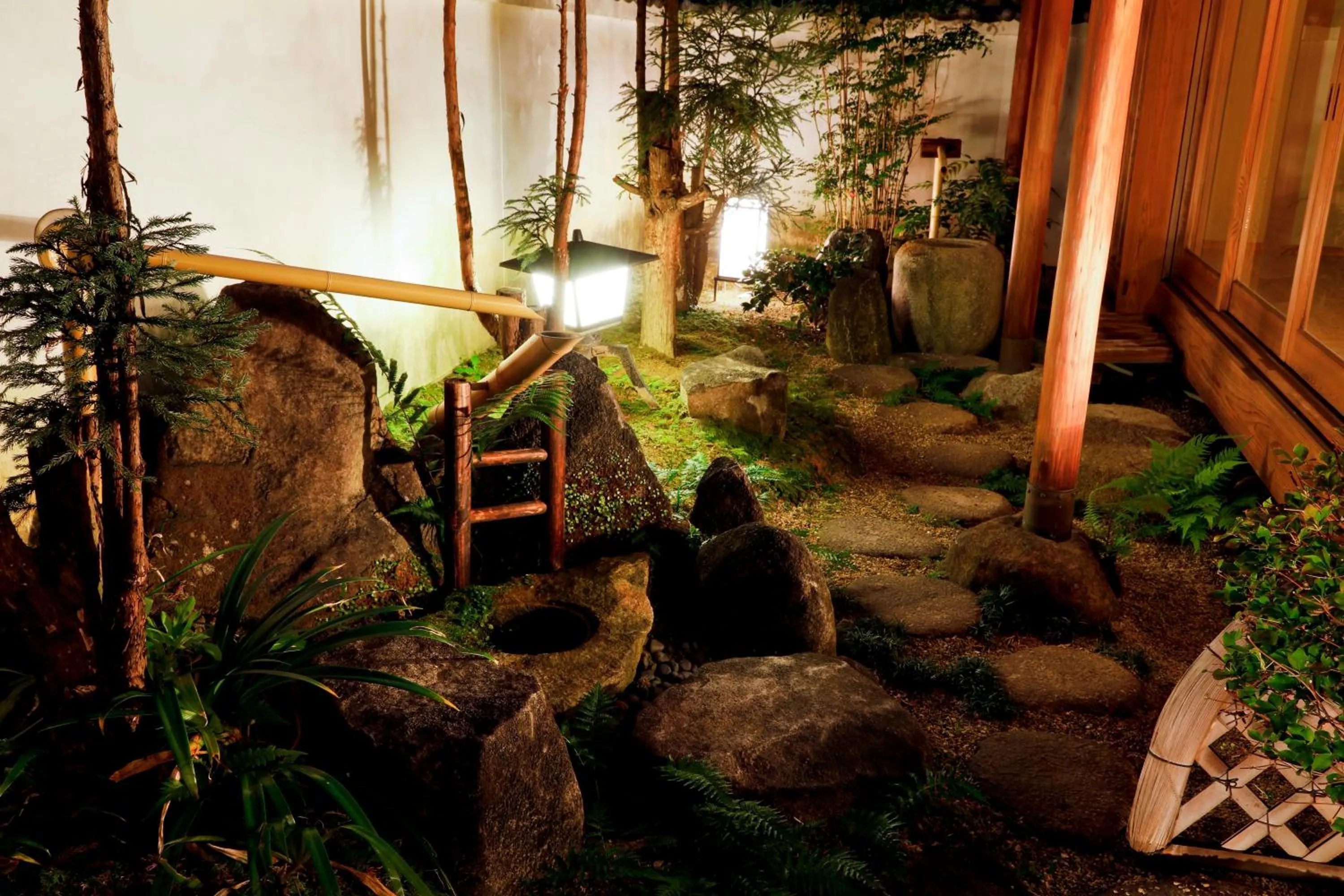 庭之宿 新大阪日本庭園の家 -Residence inn Niwanoyado-