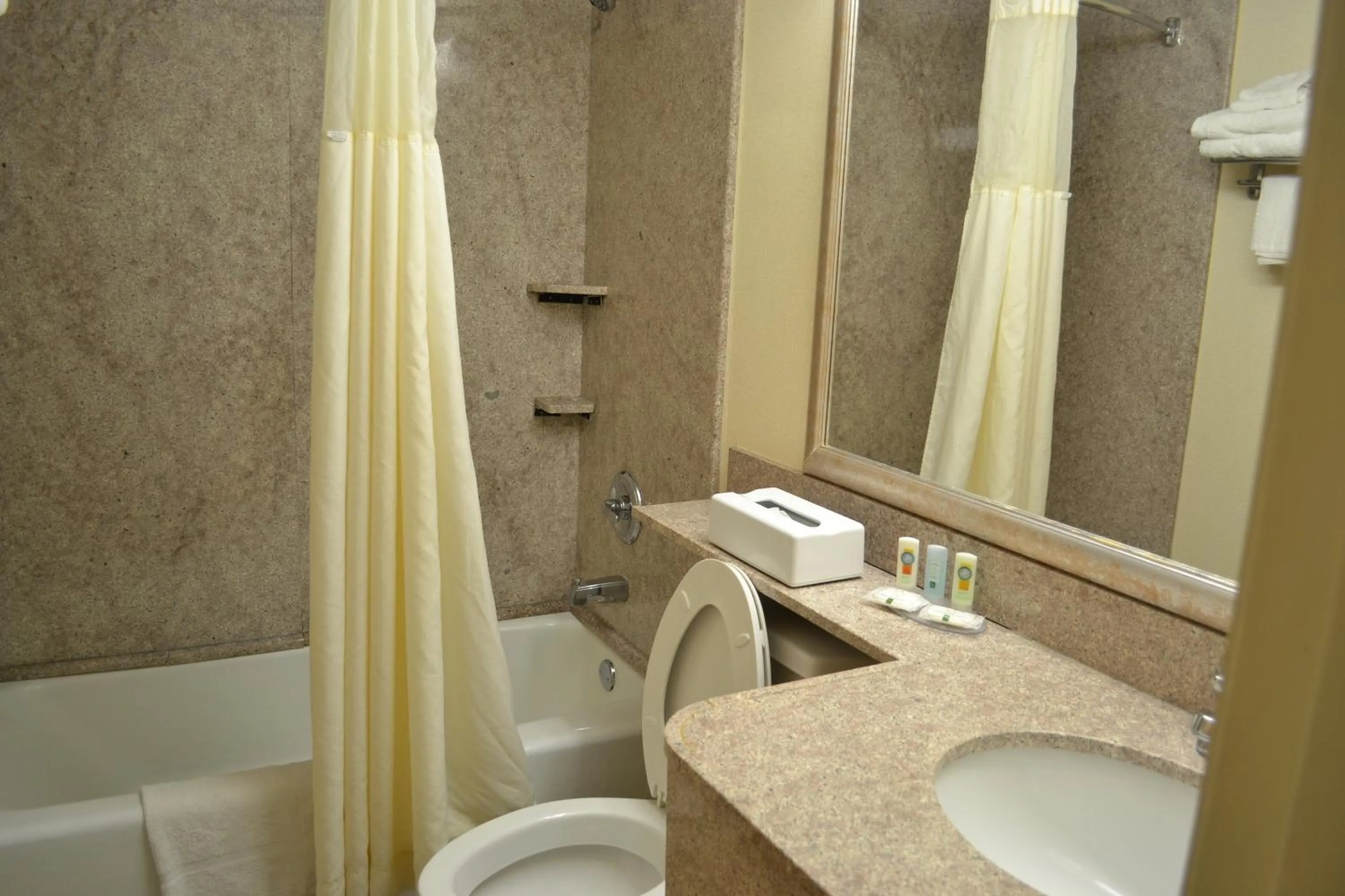 Bathroom in Motel 6 East Windsor, NJ Hightstown