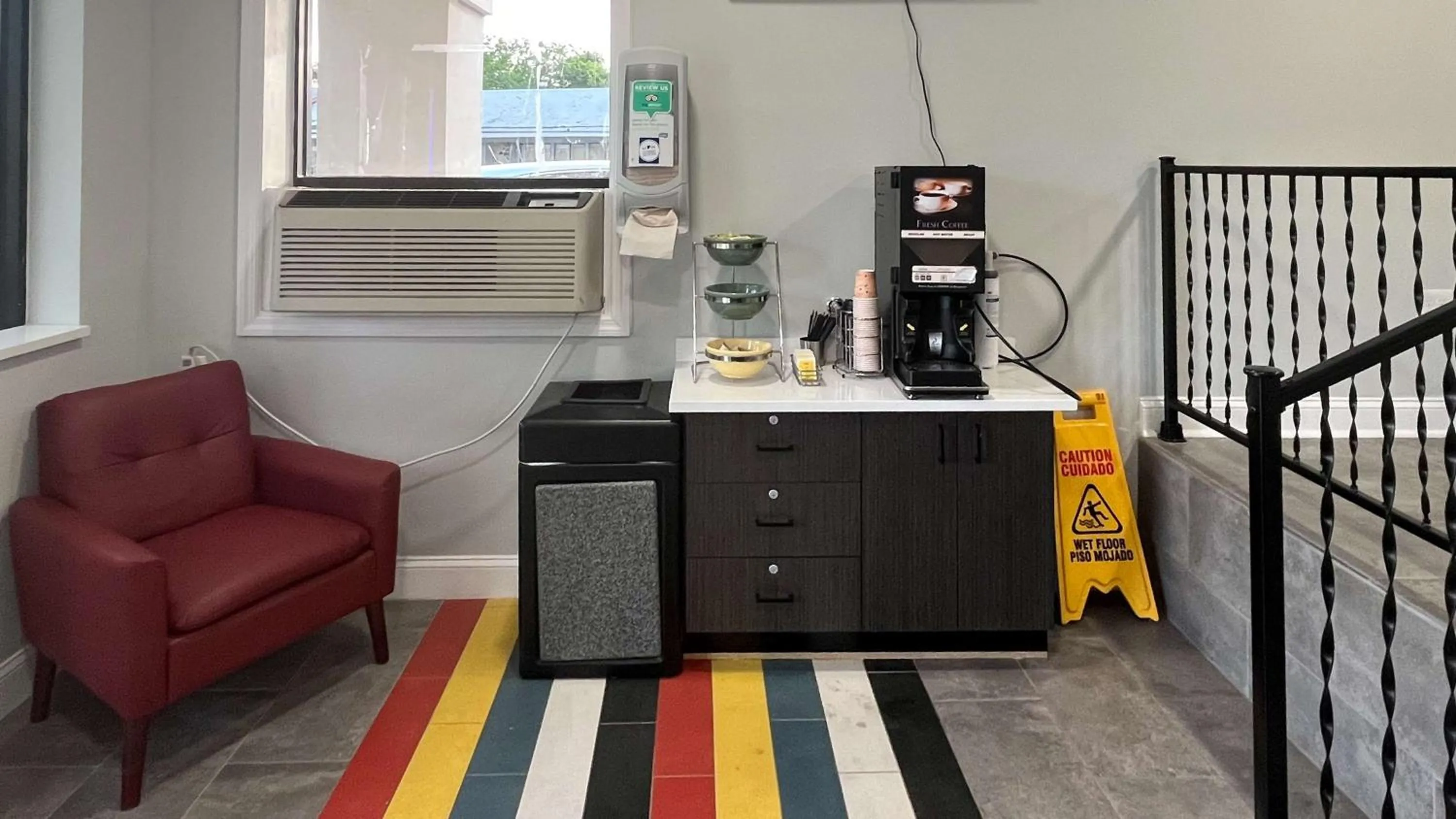 Property building in Motel 6 East Windsor, NJ Hightstown