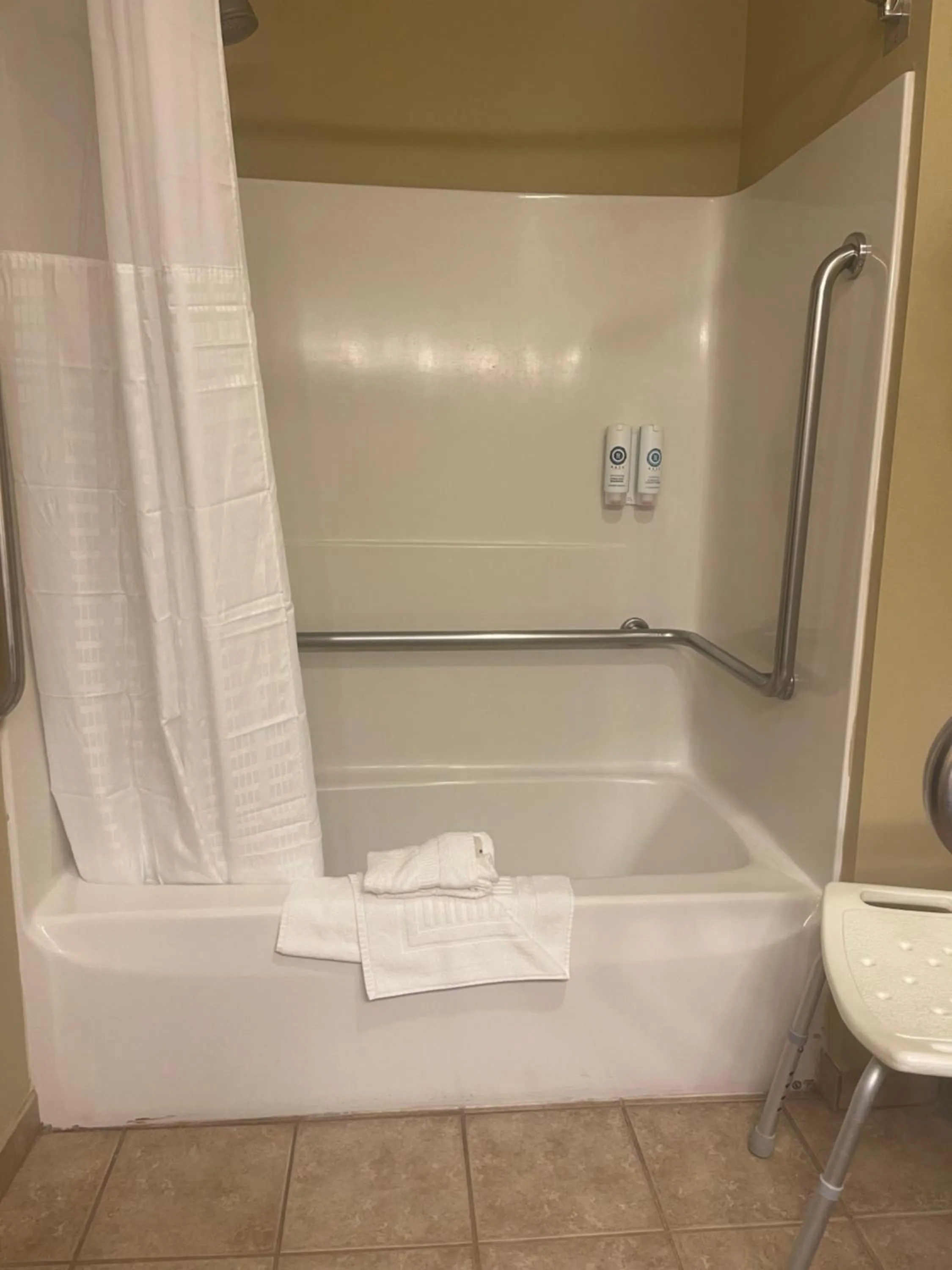 Bathroom in Comfort Inn New Holland Amish Country