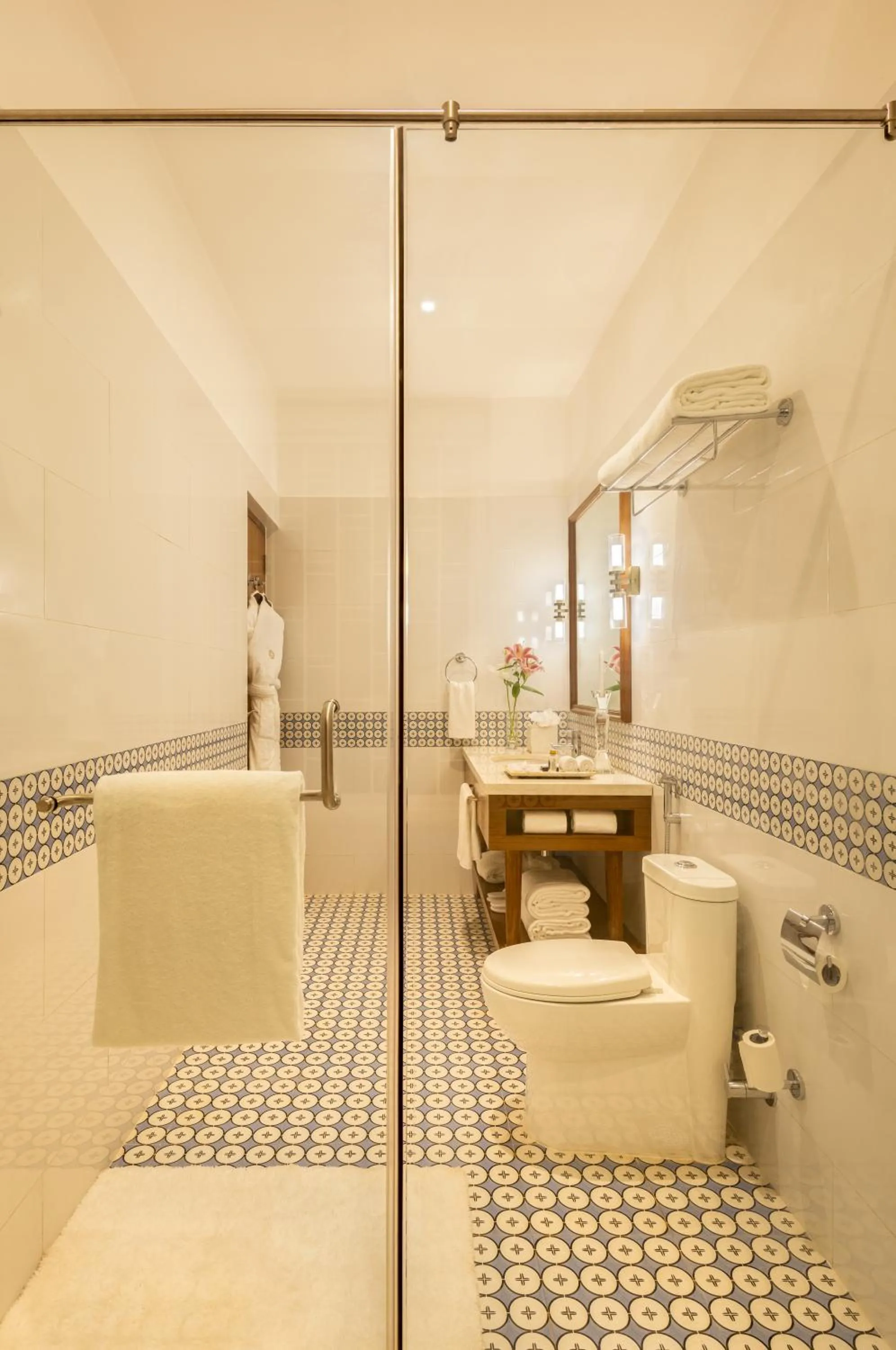 Bathroom in amã Stays & Trails, Braganza House
