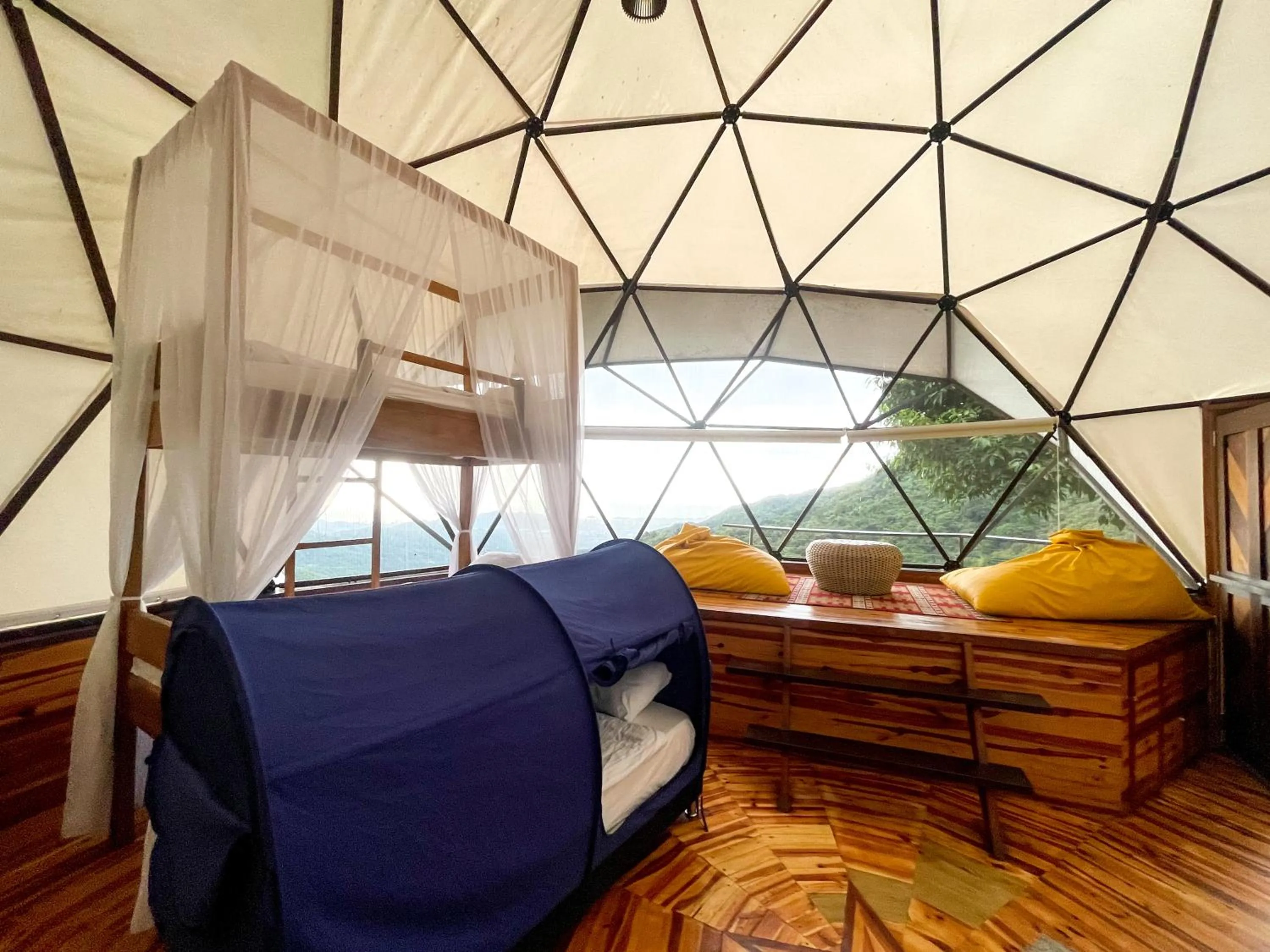Bed in Trekker Glamping - EcoLodge Boutique