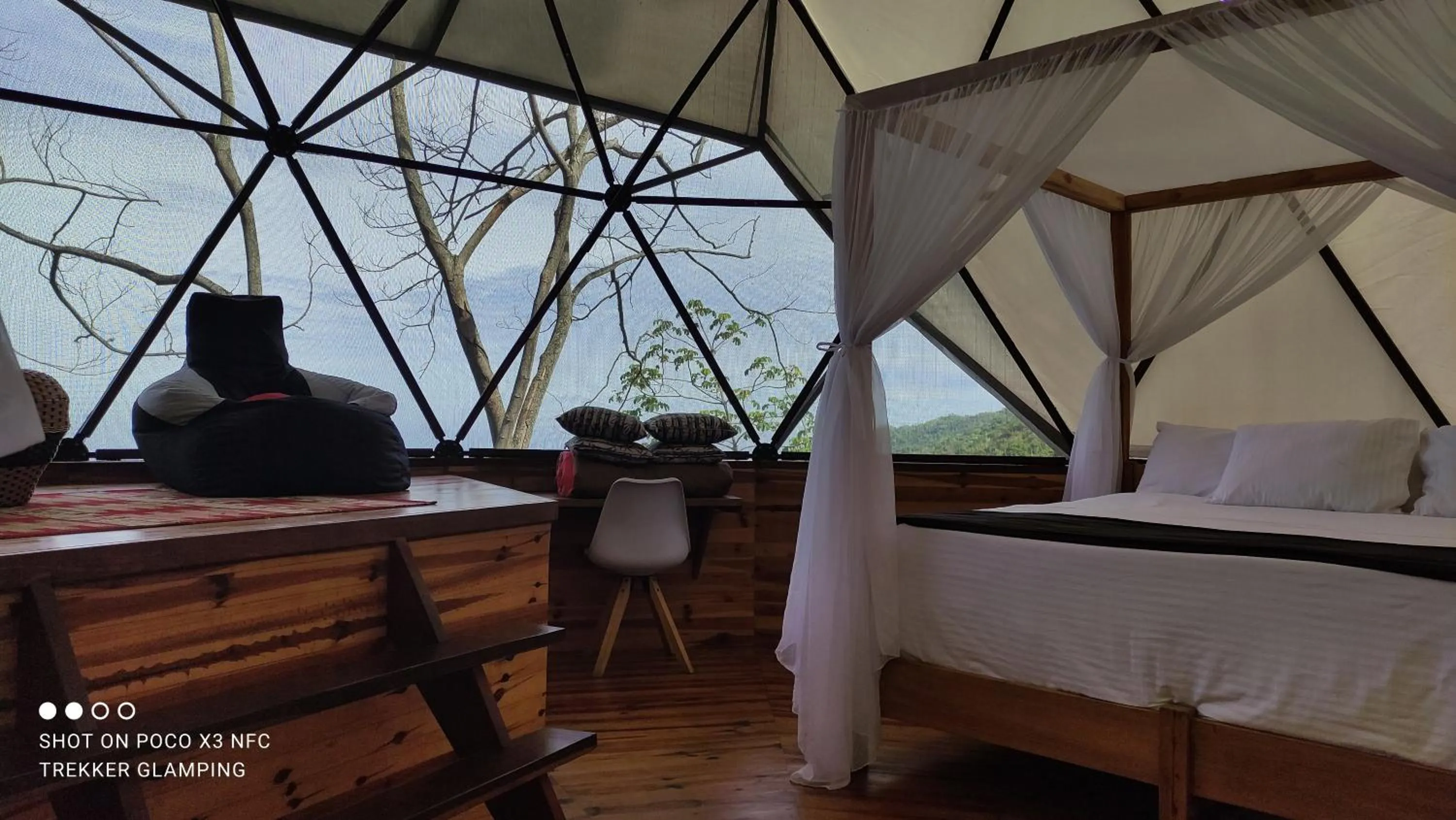 Game Room, Bed in Trekker Glamping - EcoLodge Boutique