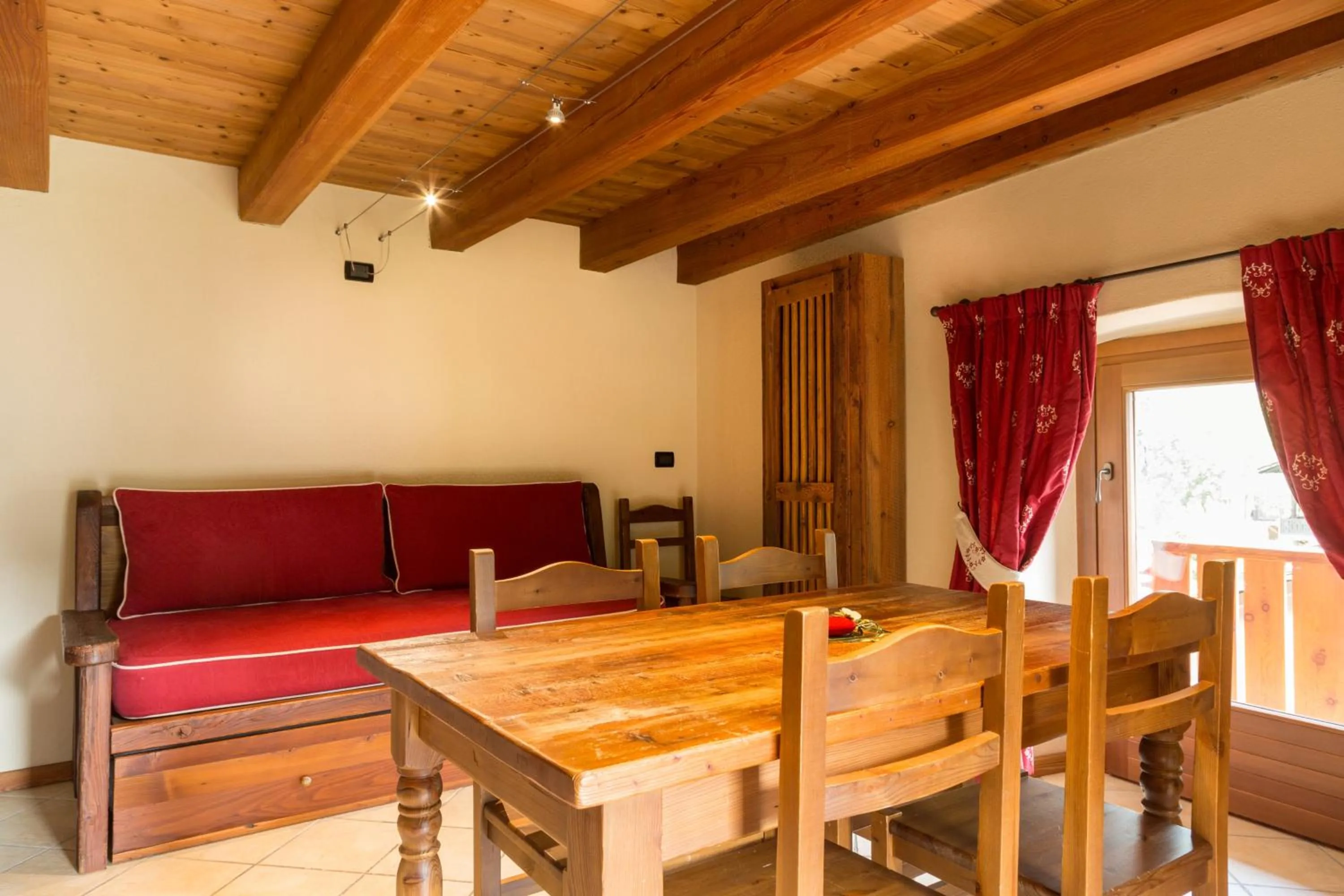 Balcony/Terrace in Le Petit Coeur Residence De Montagne