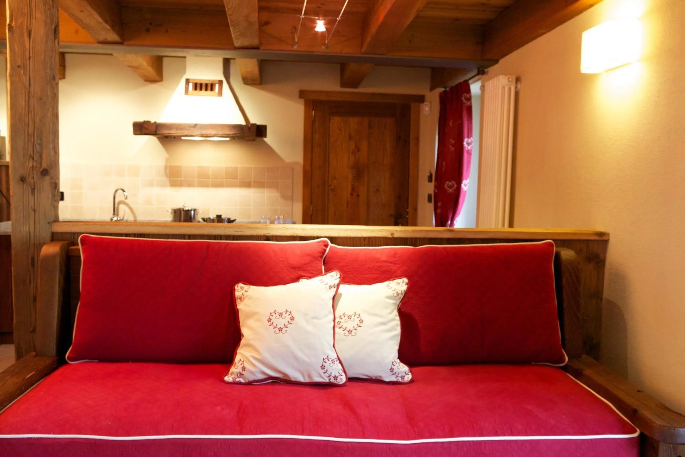 Seating area, Bed in Le Petit Coeur Residence De Montagne