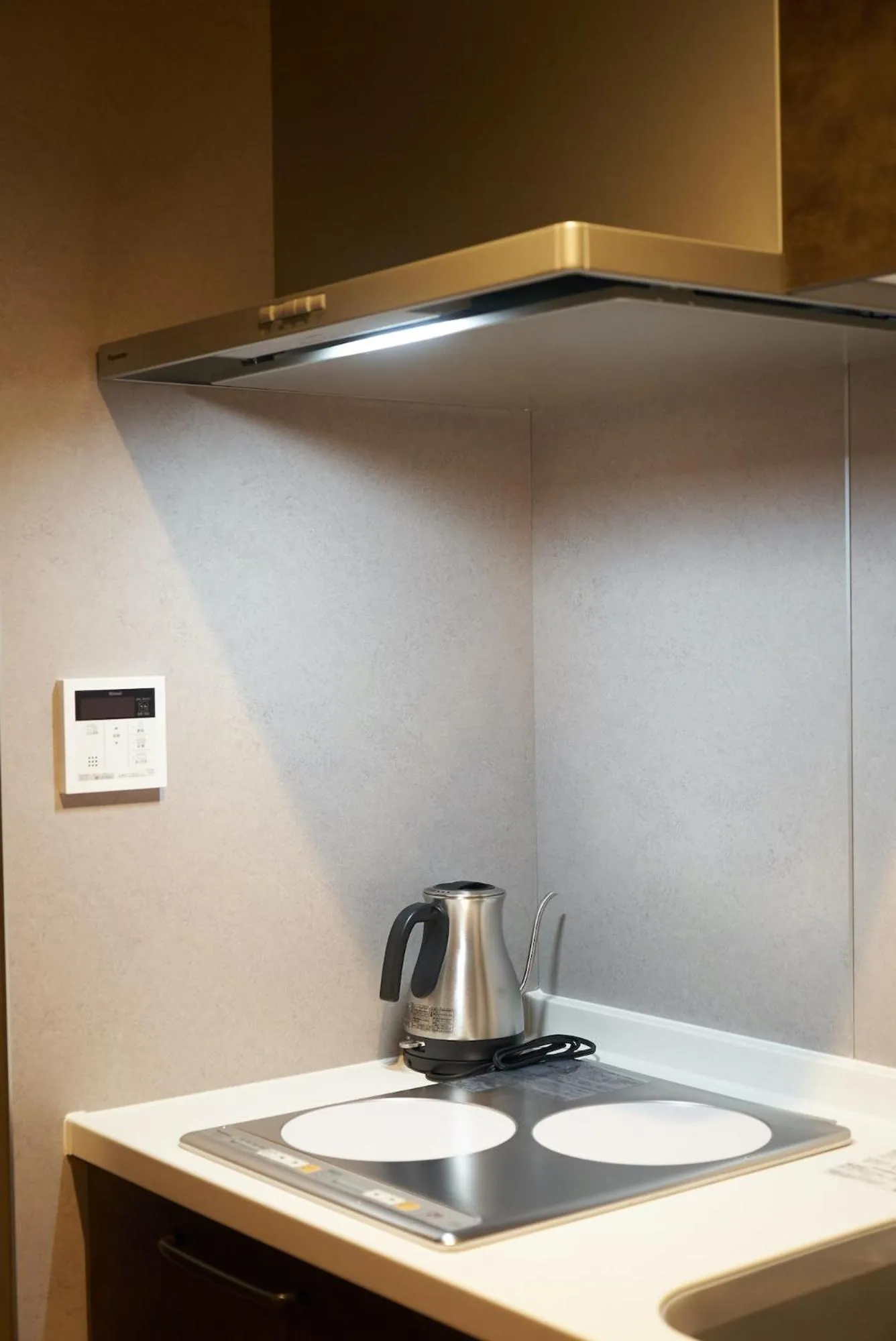 Coffee/tea facilities in Neon Hotel - Luxury Sleep Retreat -