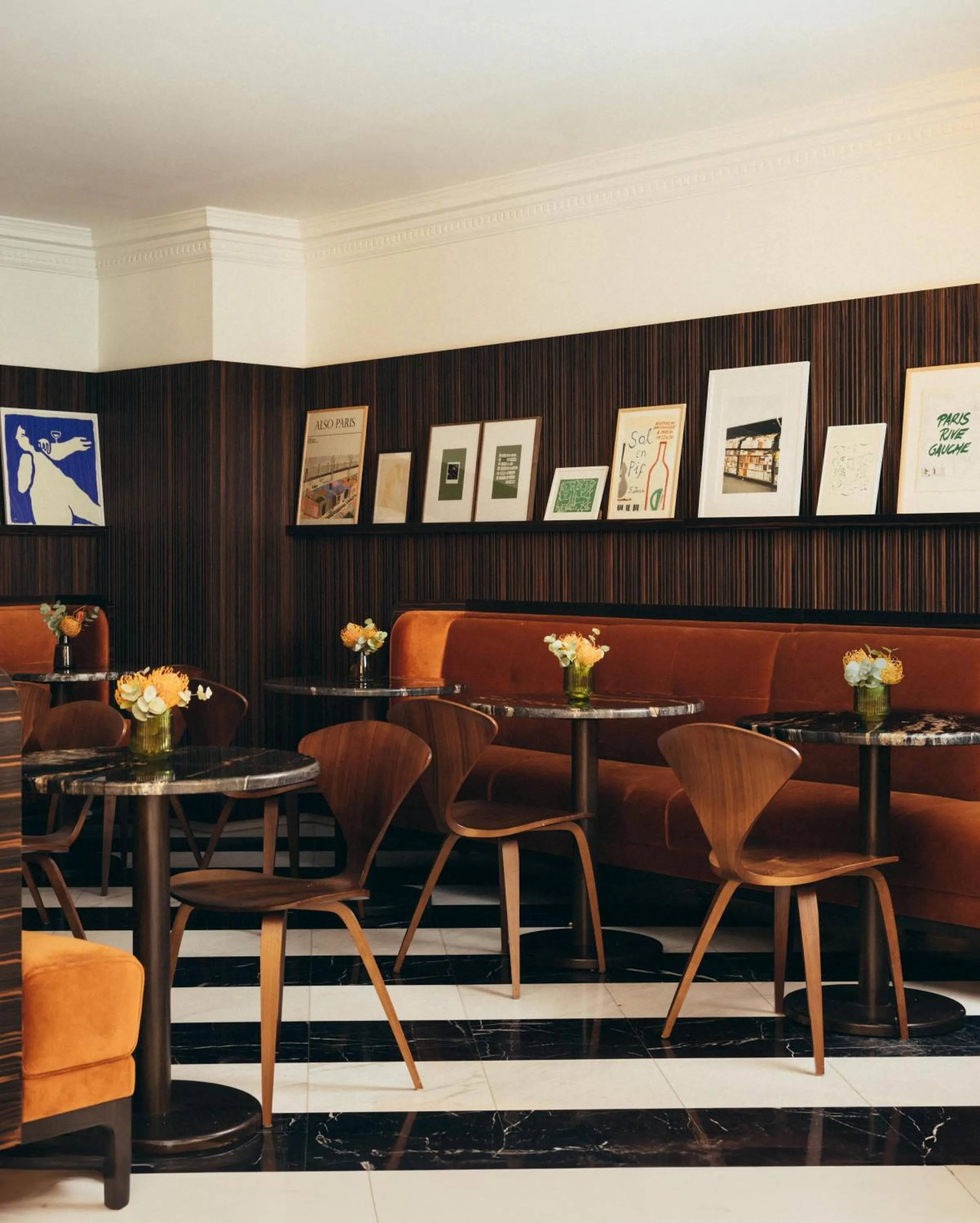 Restaurant/places to eat in Hôtel Bourgogne & Montana