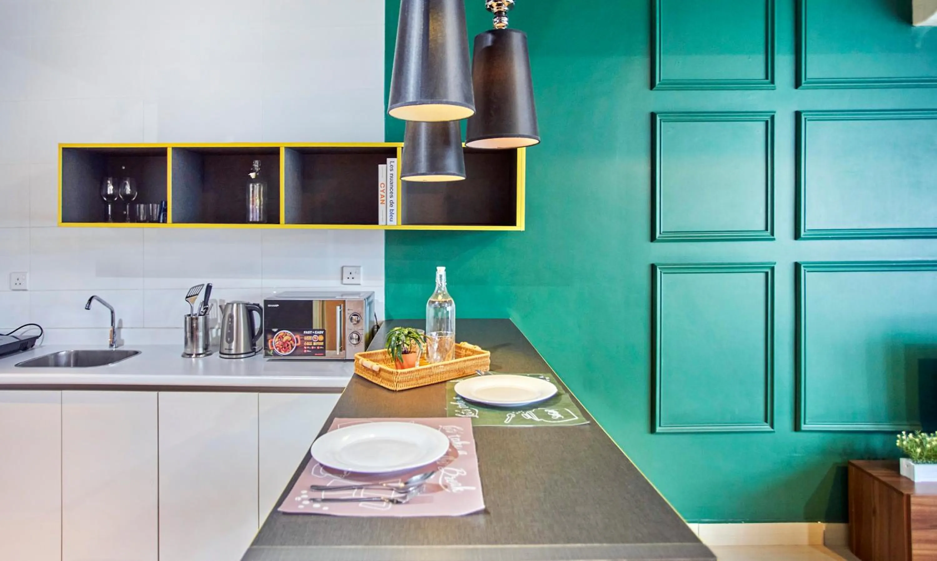 Coffee/tea facilities in Arte Plus KLCC Designer Suites by Cobnb