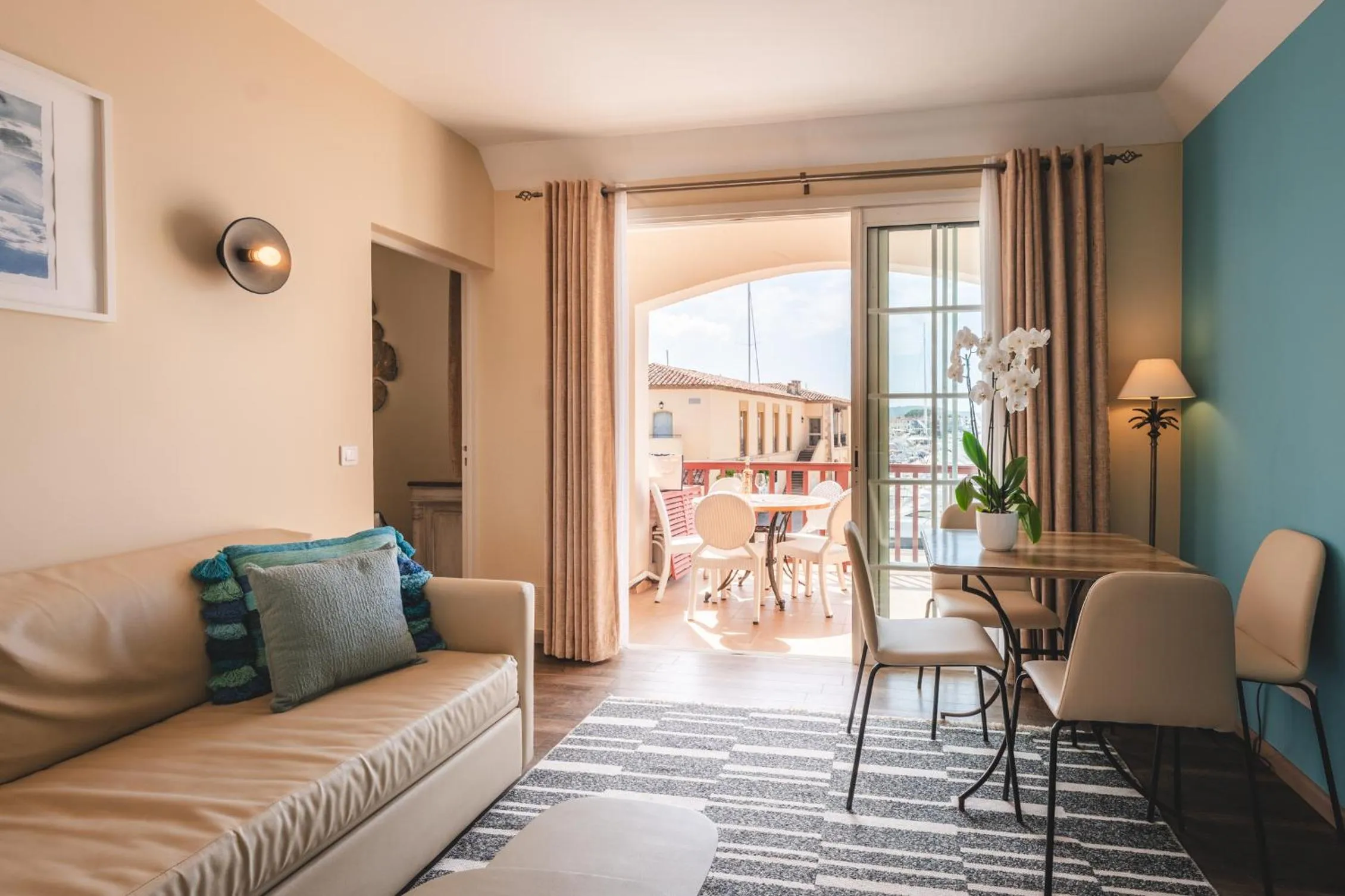 Bedroom in Le Suffren Hôtel