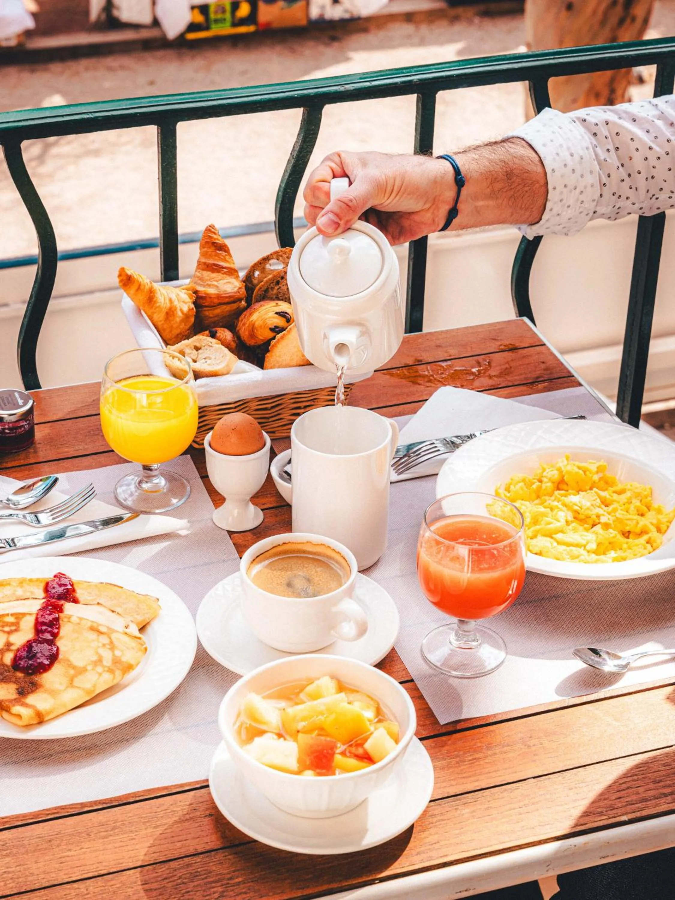Breakfast in Le Suffren Hôtel