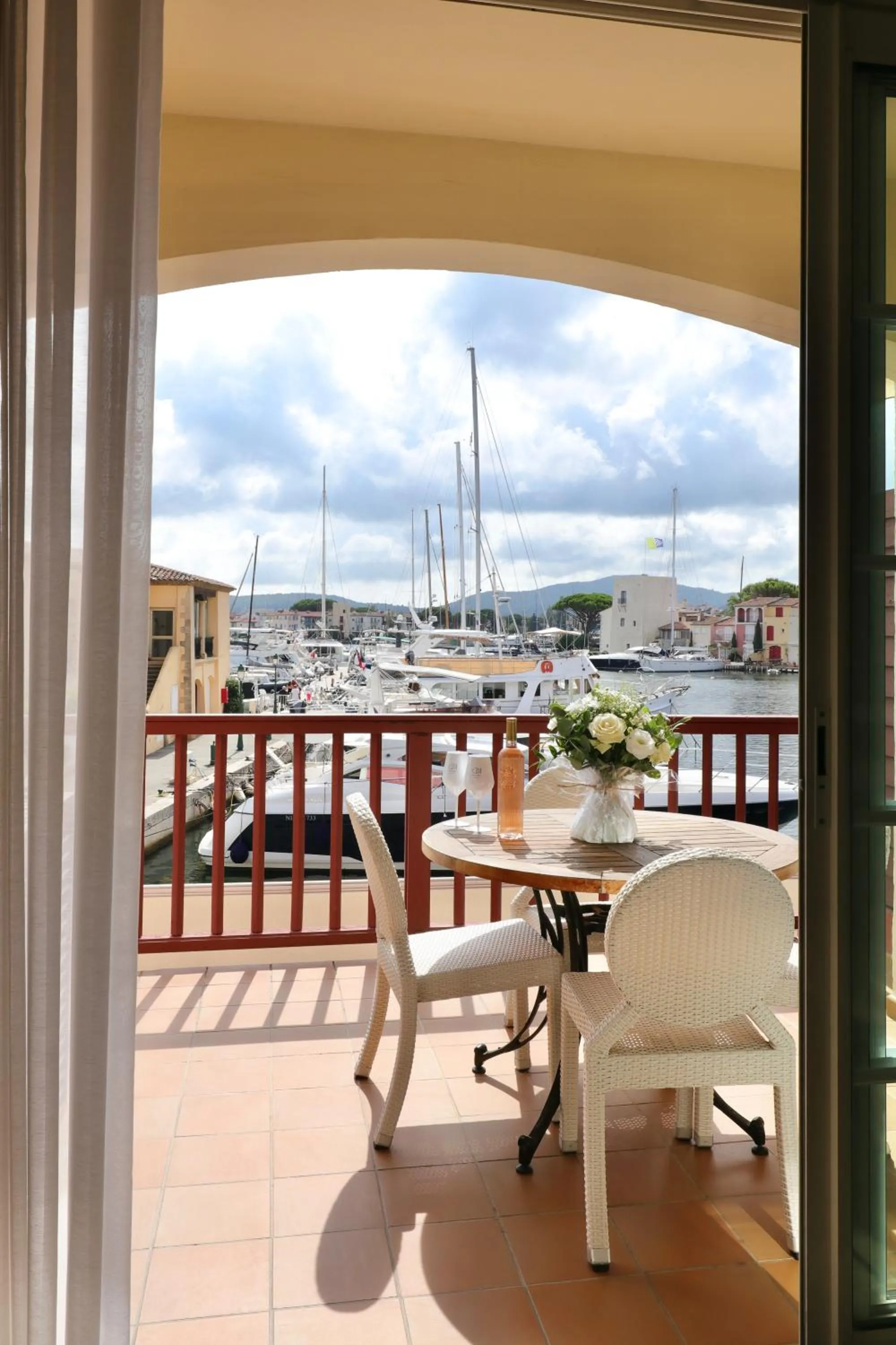 Balcony/Terrace in Le Suffren Hôtel