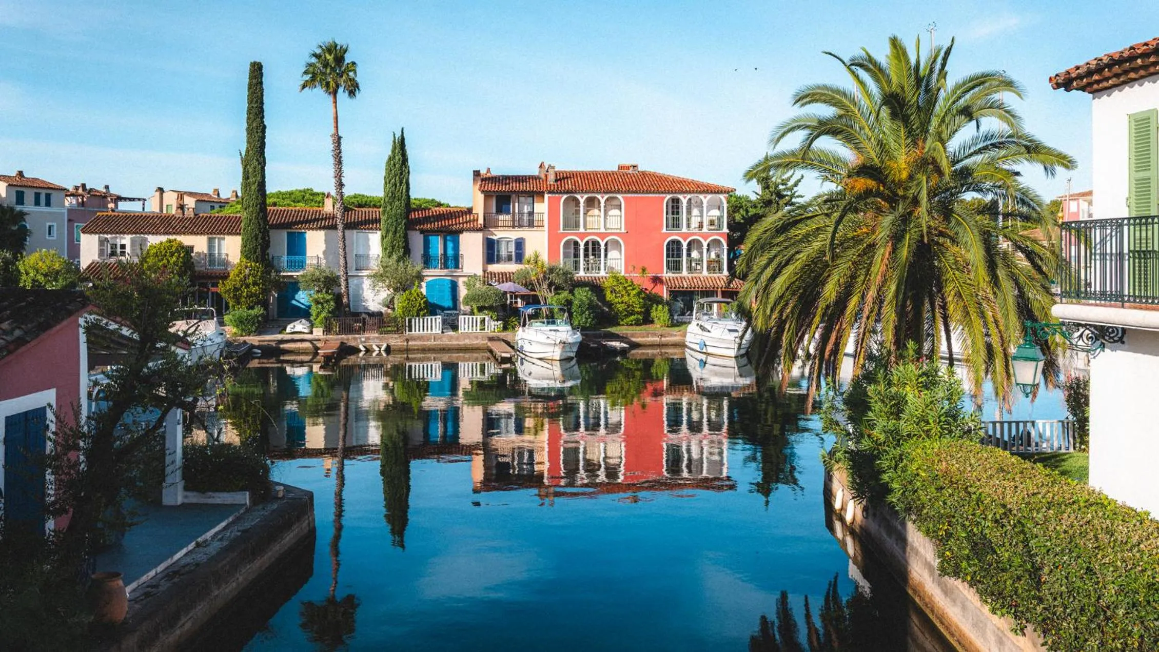 Nearby landmark in Le Suffren Hôtel