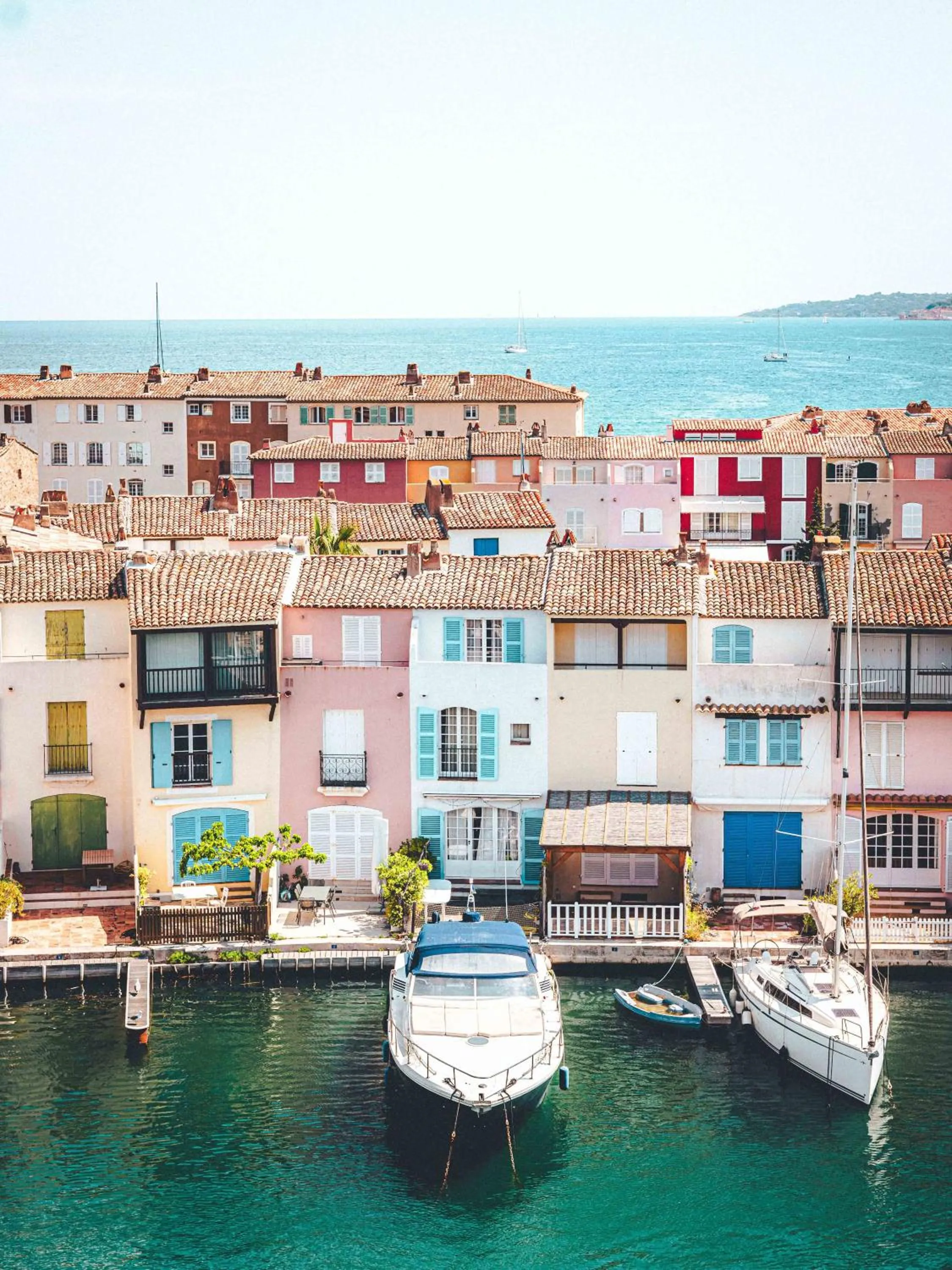 Nearby landmark in Le Suffren Hôtel