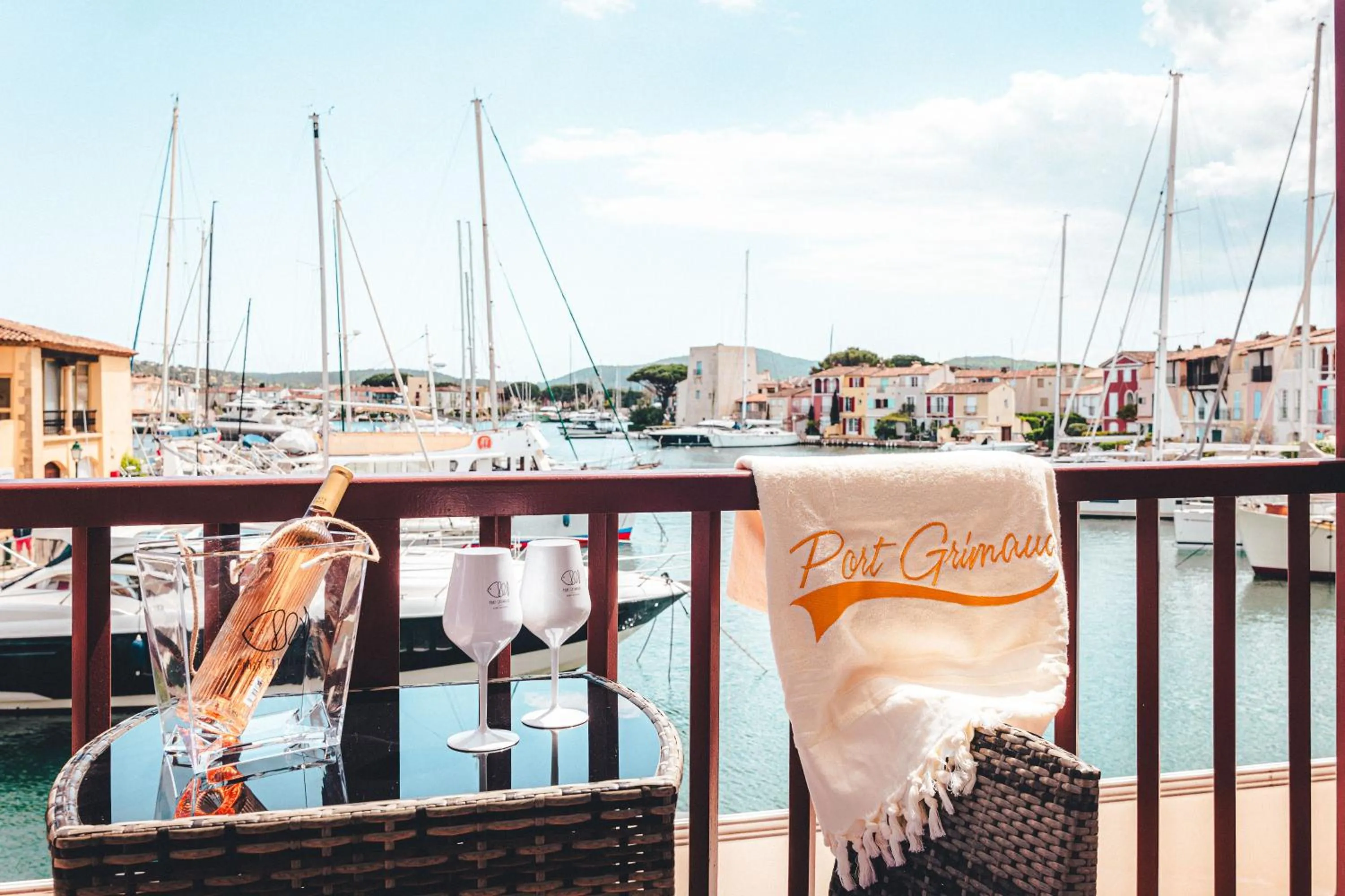 Balcony/Terrace in Le Suffren Hôtel