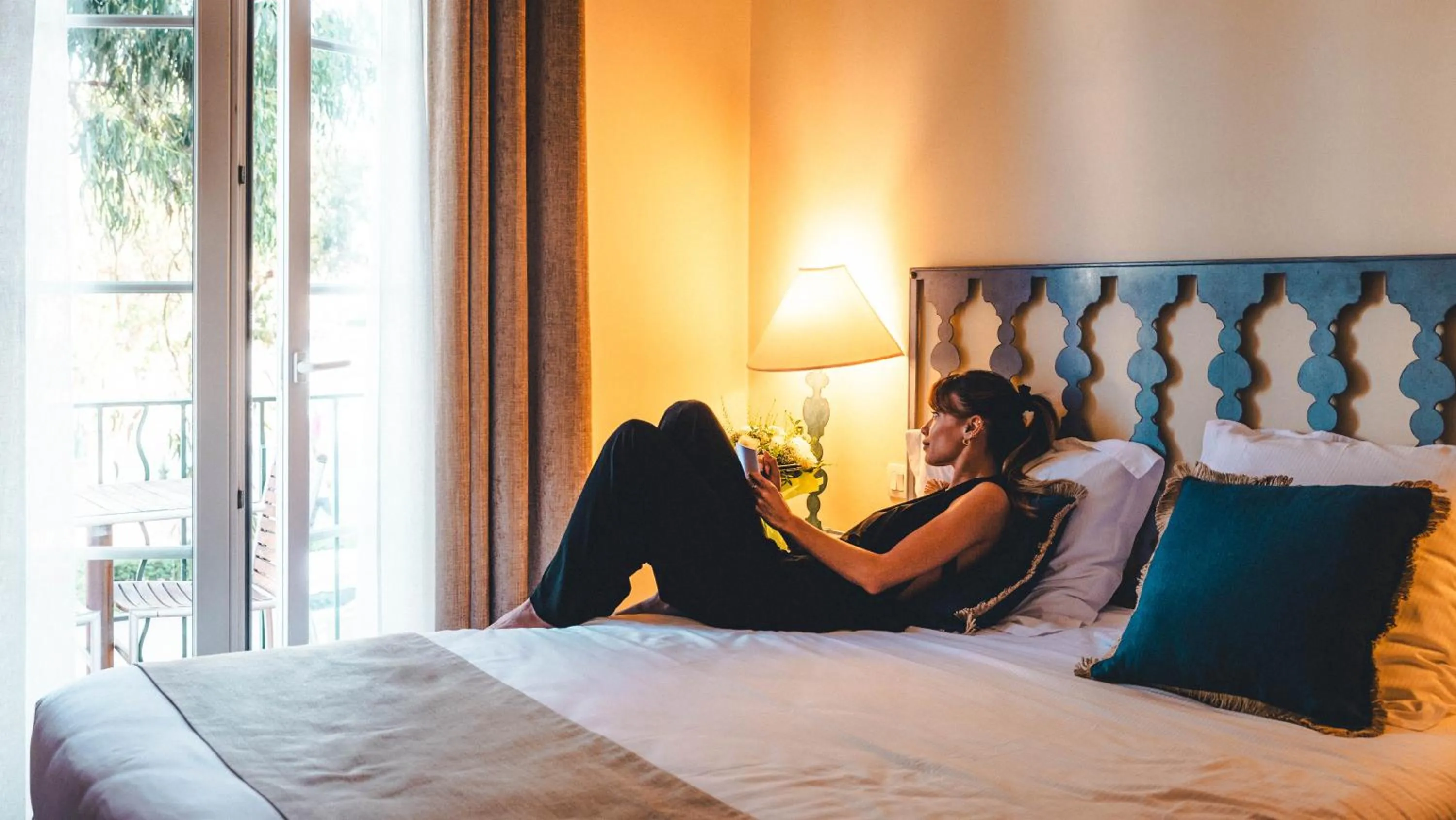 Bedroom, Bed in Le Suffren Hôtel