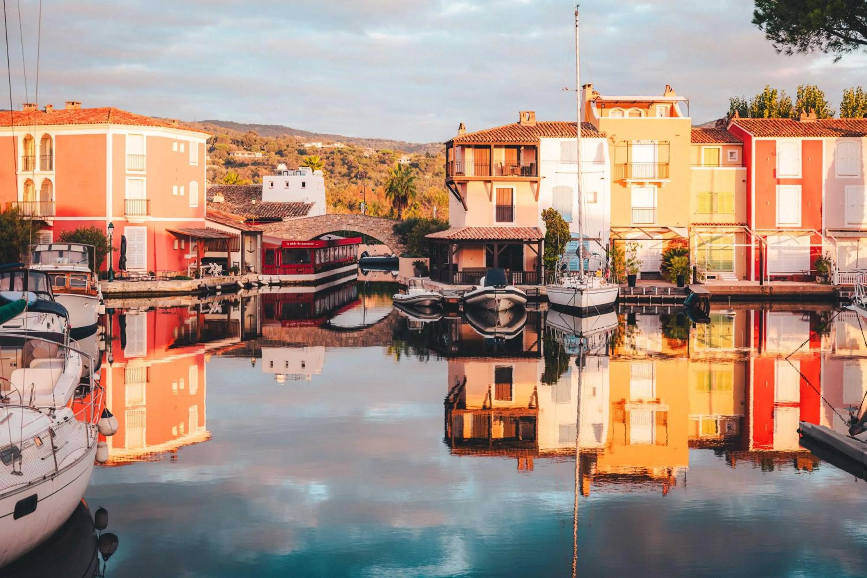 Nearby landmark in Le Suffren Hôtel