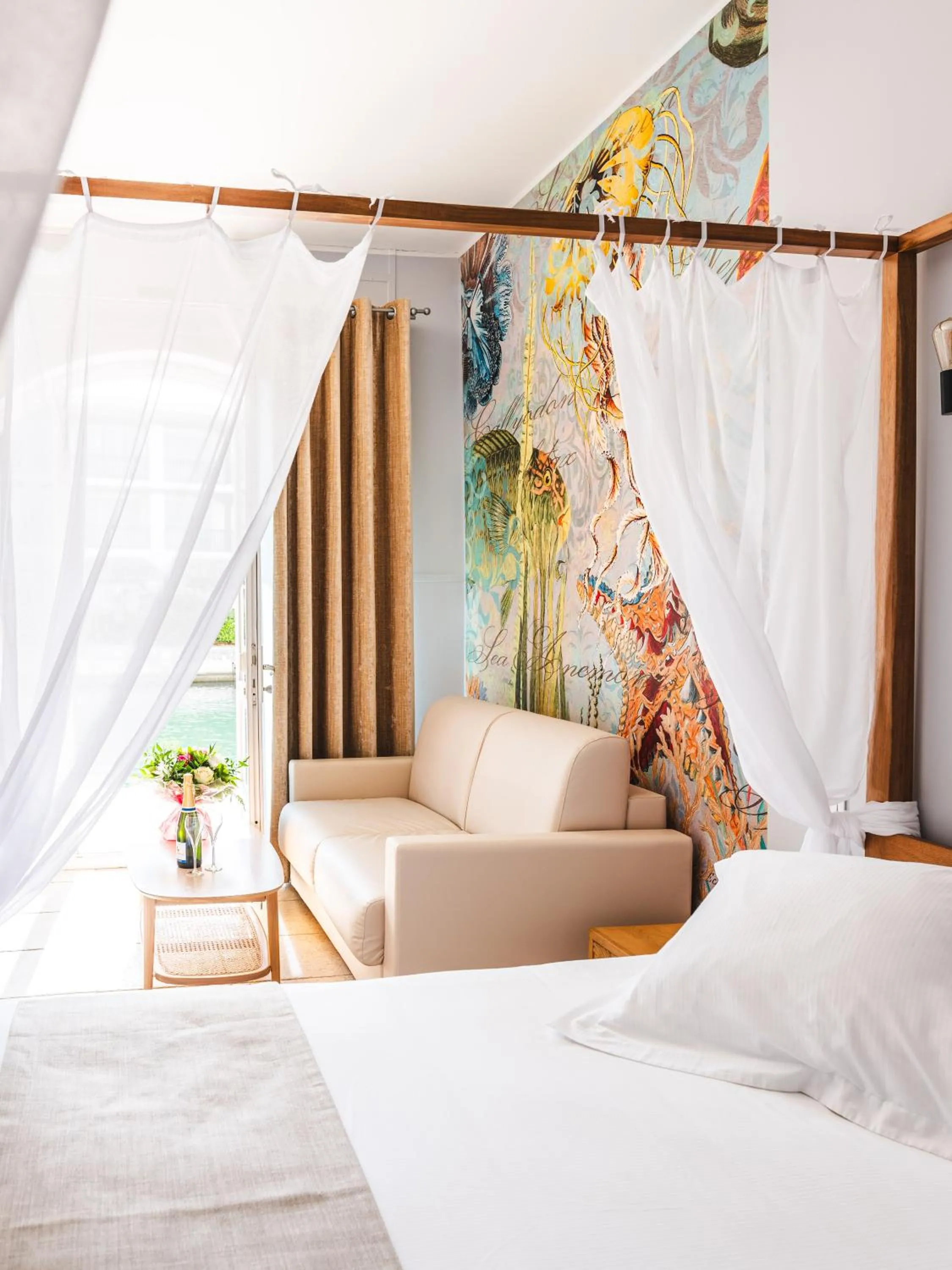 Bedroom, Bed in Le Suffren Hôtel