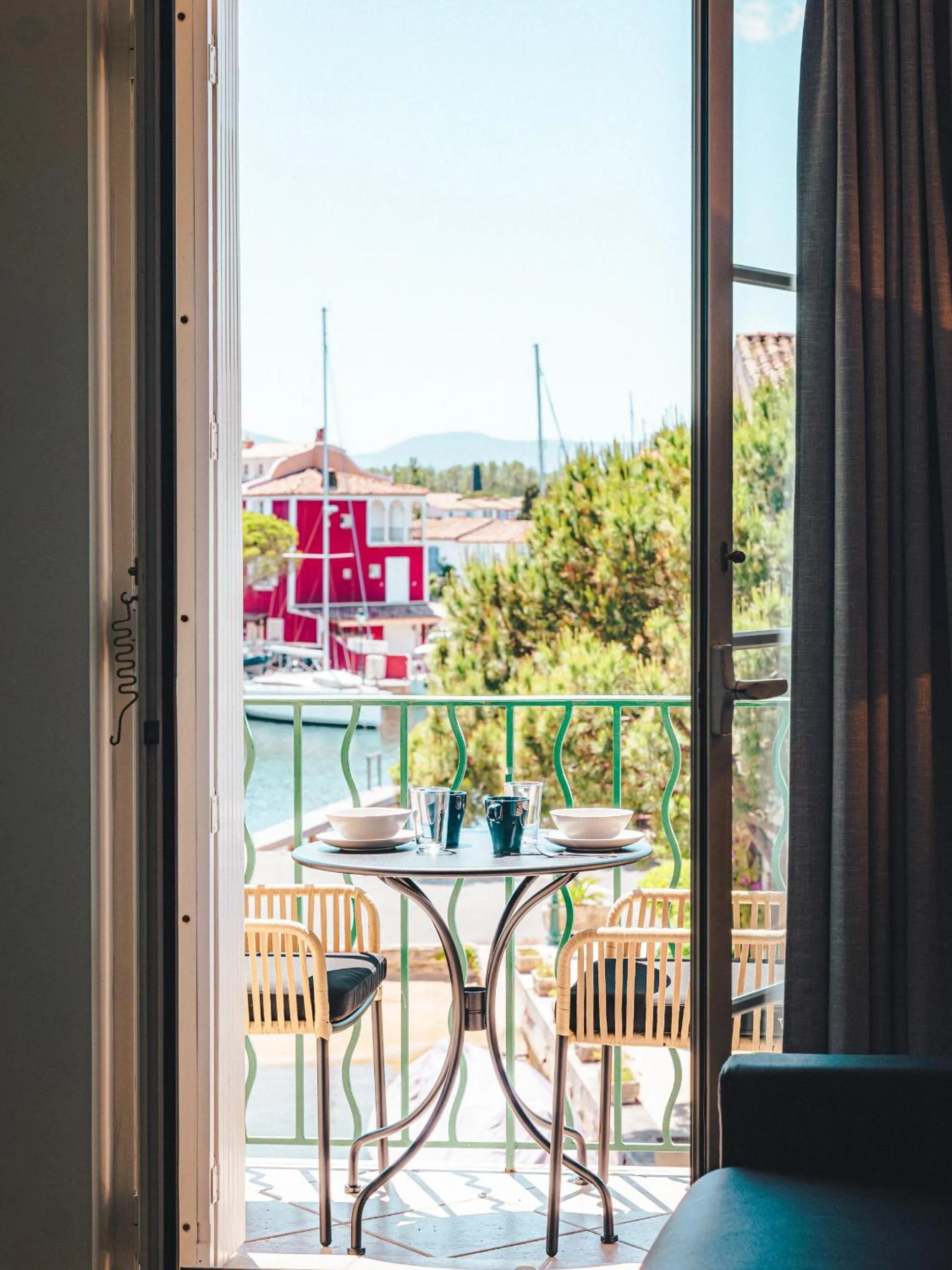 Balcony/Terrace in Le Suffren Hôtel