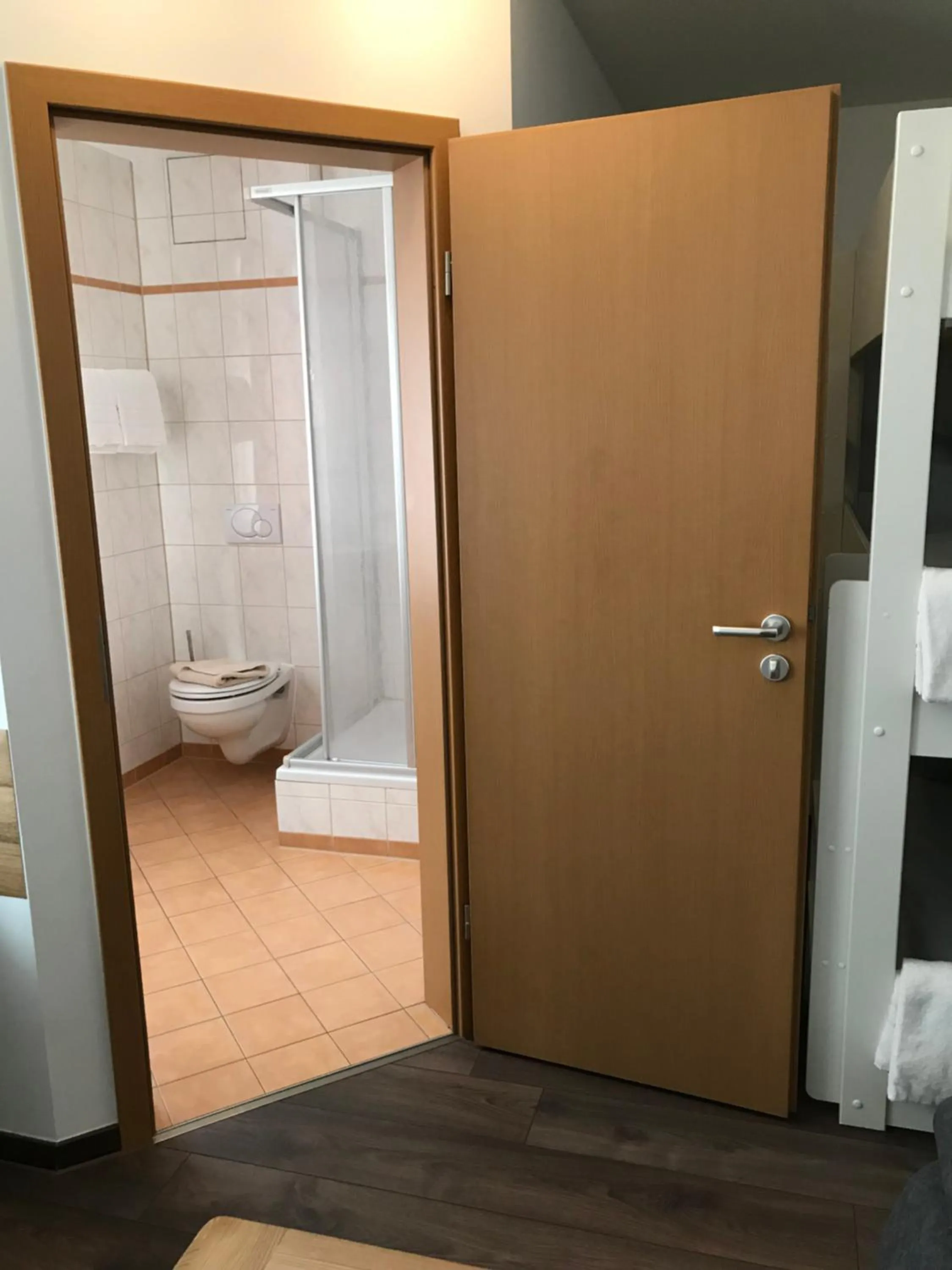 Hotel Guntia Boardinghouse virtueller check in und Zimmer Zugang