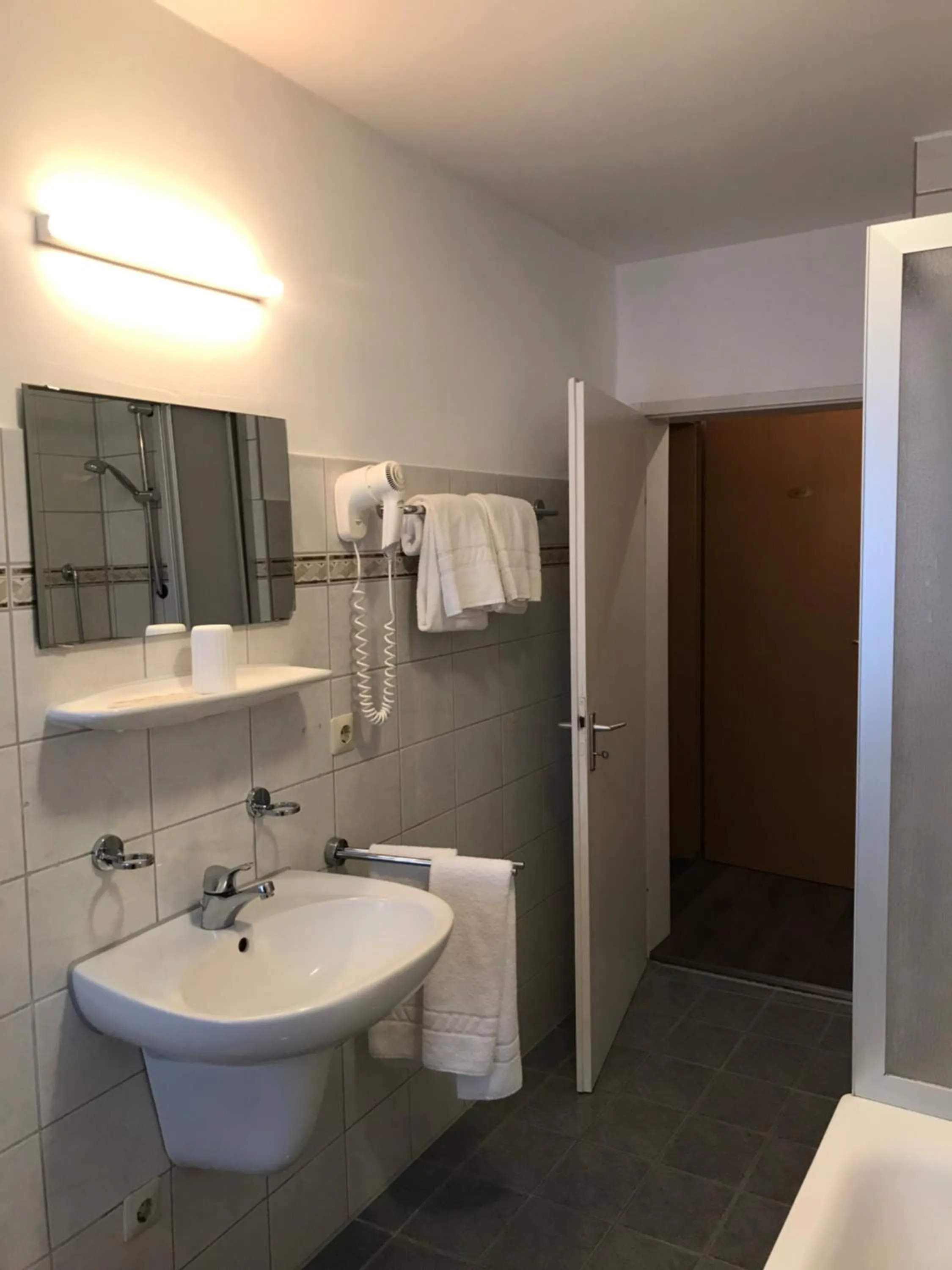 Hotel Guntia Boardinghouse virtueller check in und Zimmer Zugang
