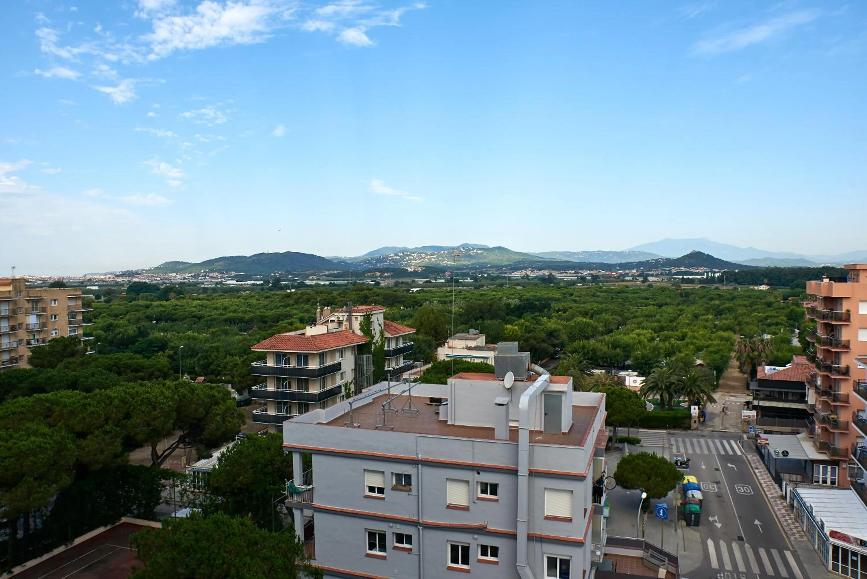 Mountain view in Checkin Blanes
