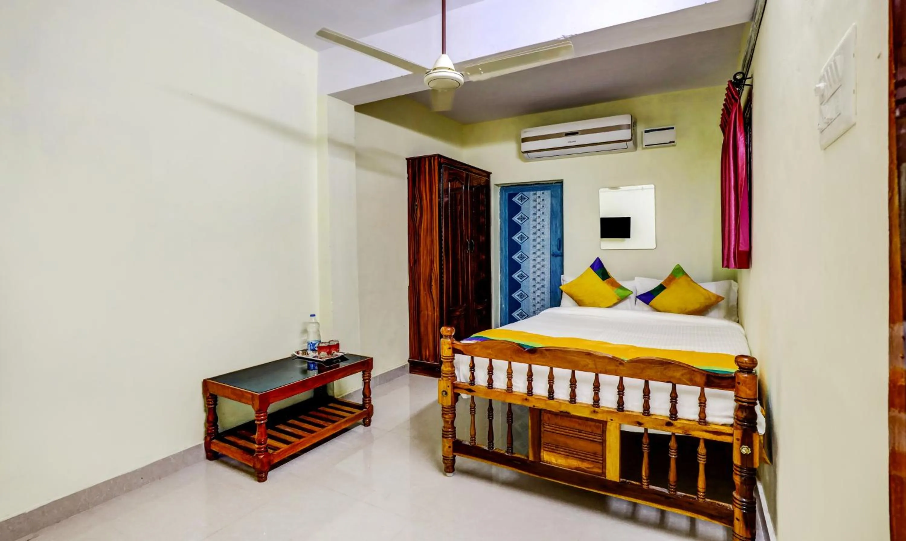 Bedroom, Bed in Umaiyyal Home Stay