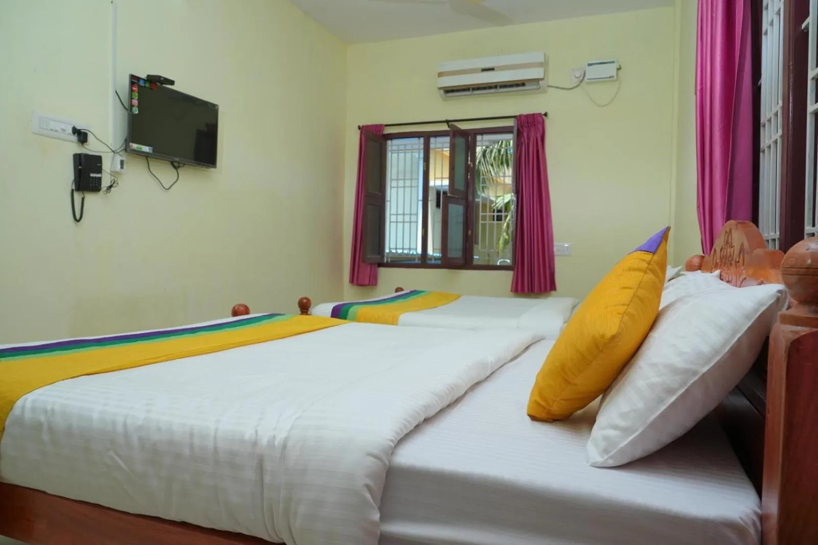 Bedroom, Bed in Umaiyyal Home Stay
