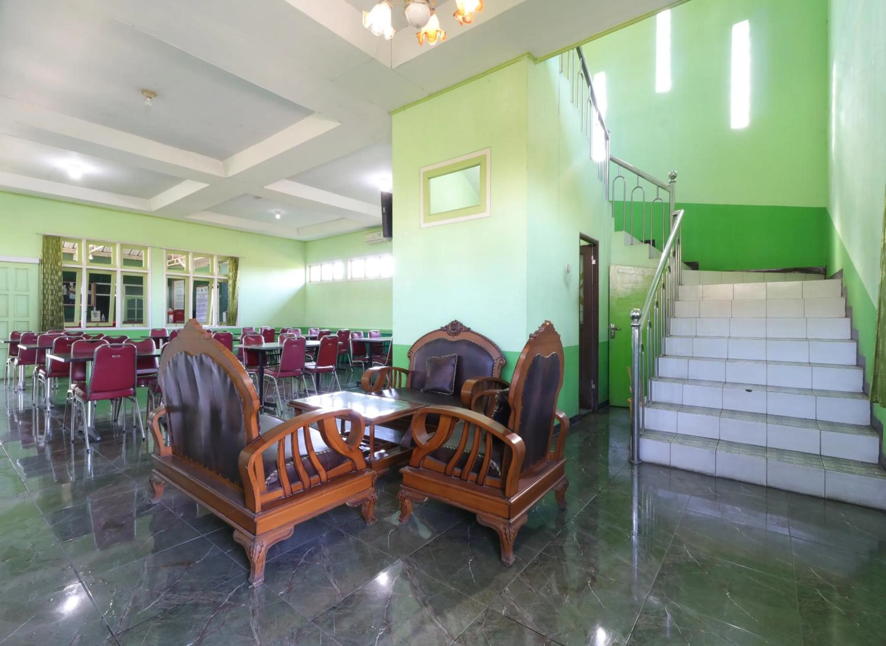 Lobby or reception in Cantik Hotel