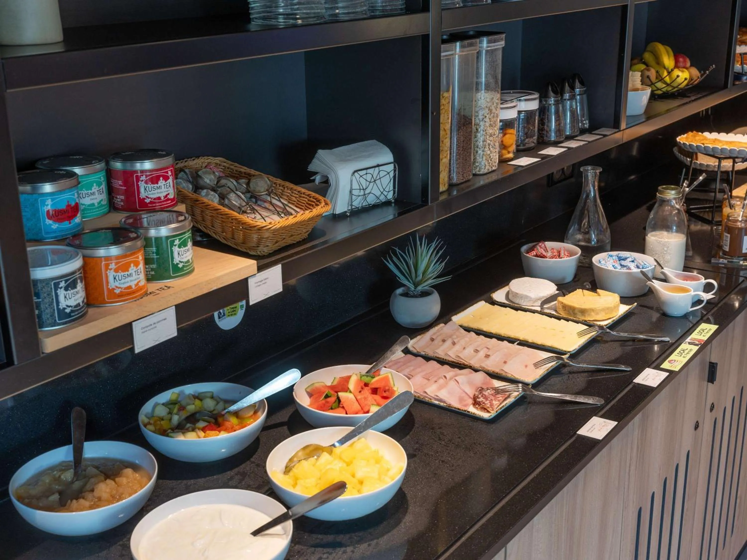 Breakfast in ibis Styles Angers Centre Gare