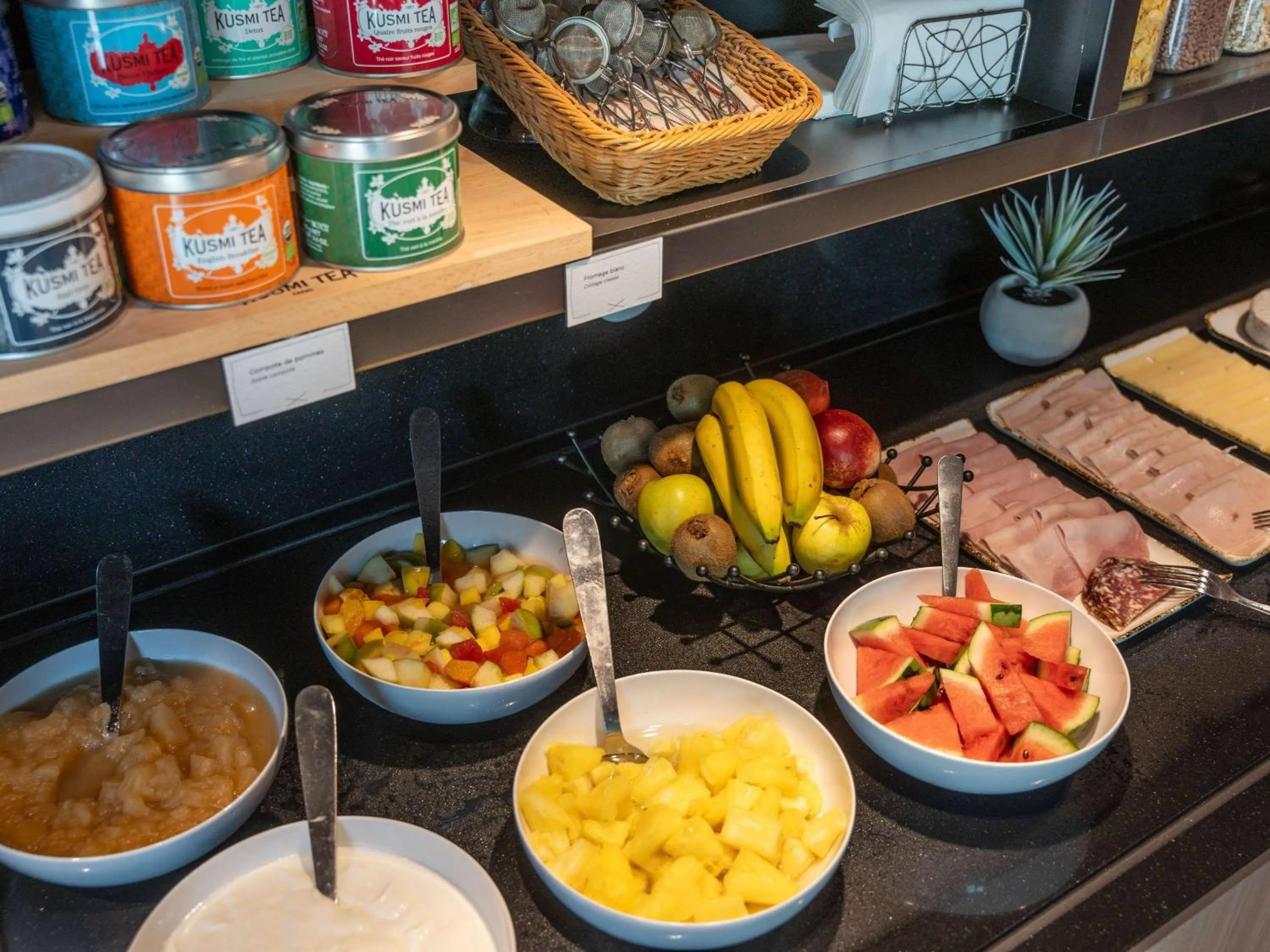 Breakfast in ibis Styles Angers Centre Gare