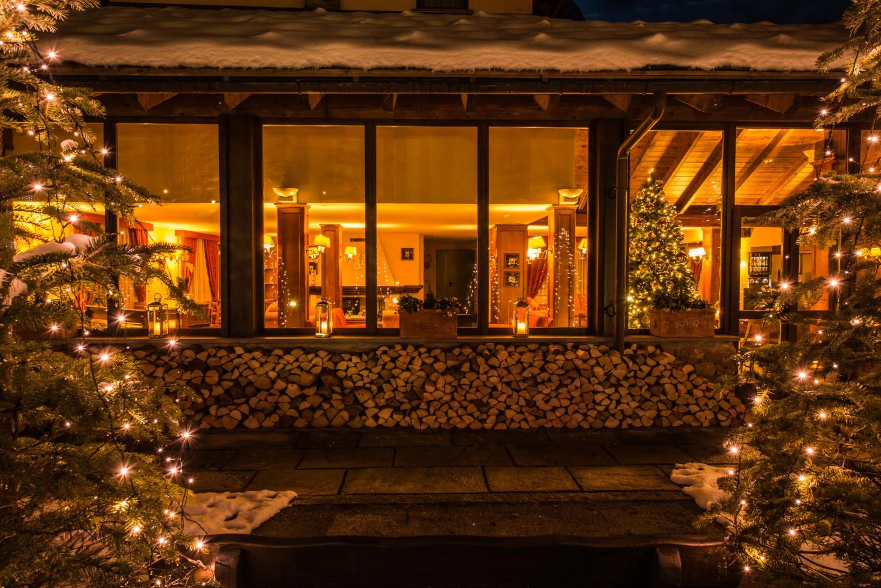 Facade/entrance in QC Hotel Monte Bianco