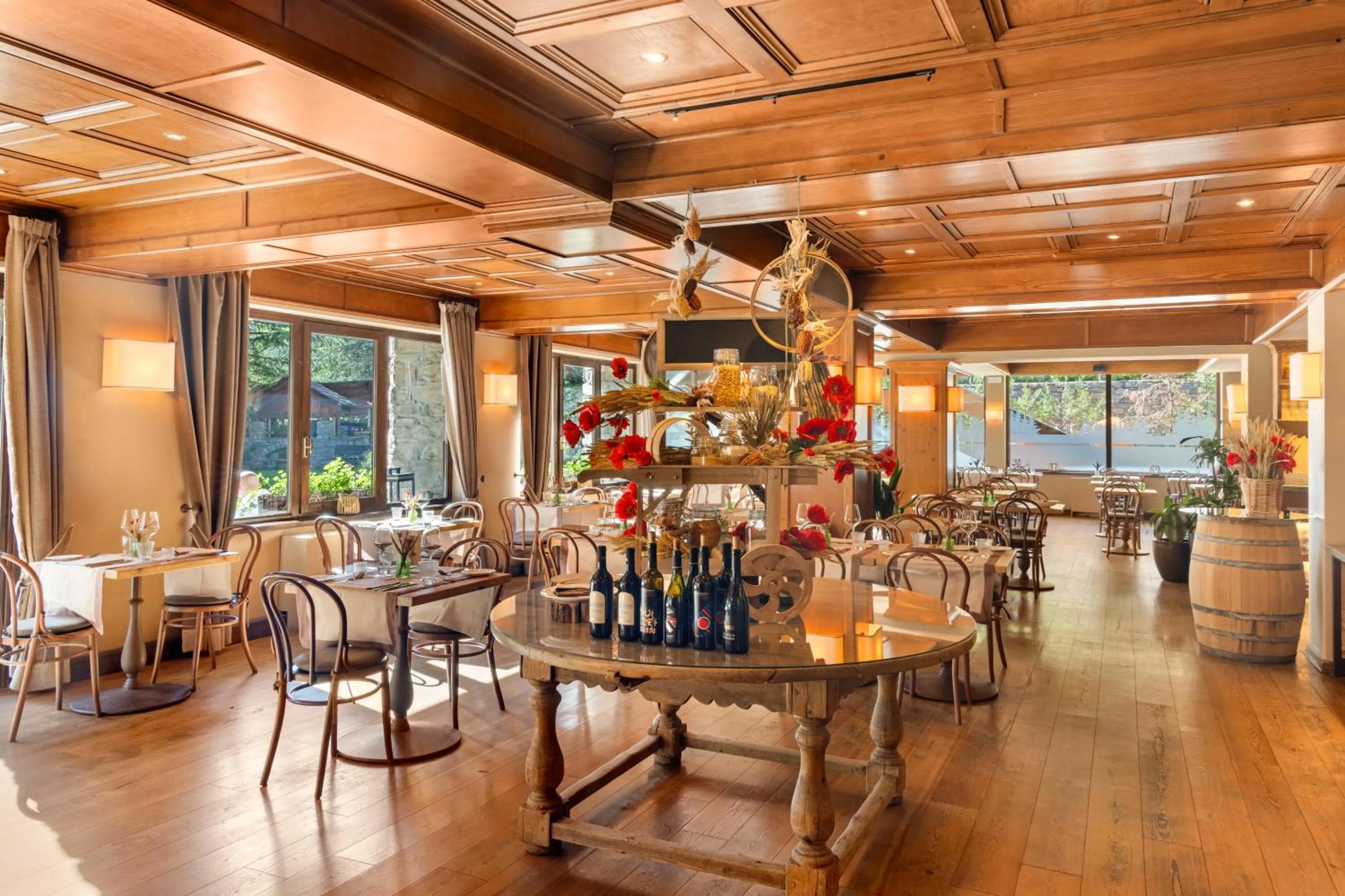 Restaurant/places to eat in QC Hotel Monte Bianco