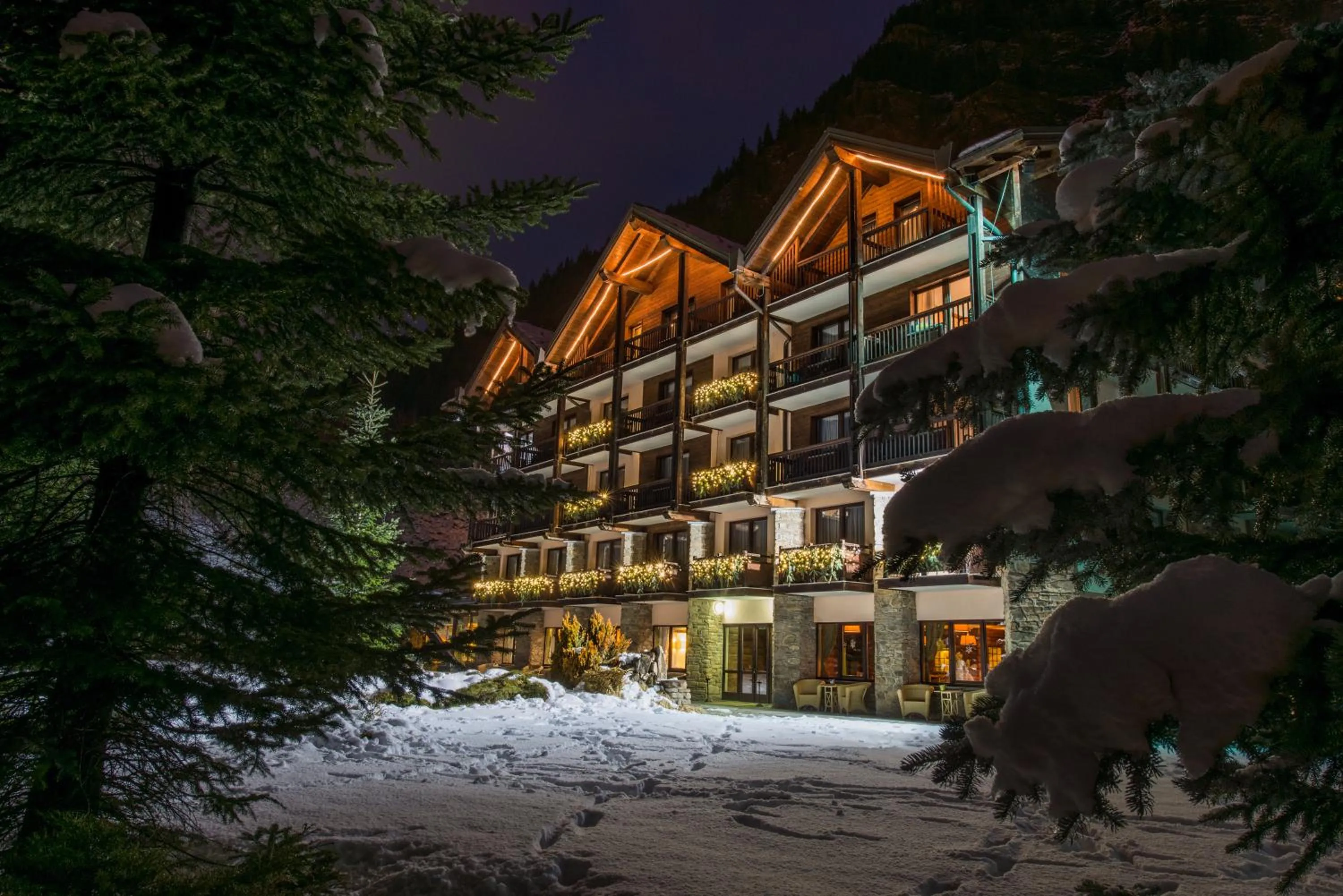 Facade/entrance in QC Hotel Monte Bianco