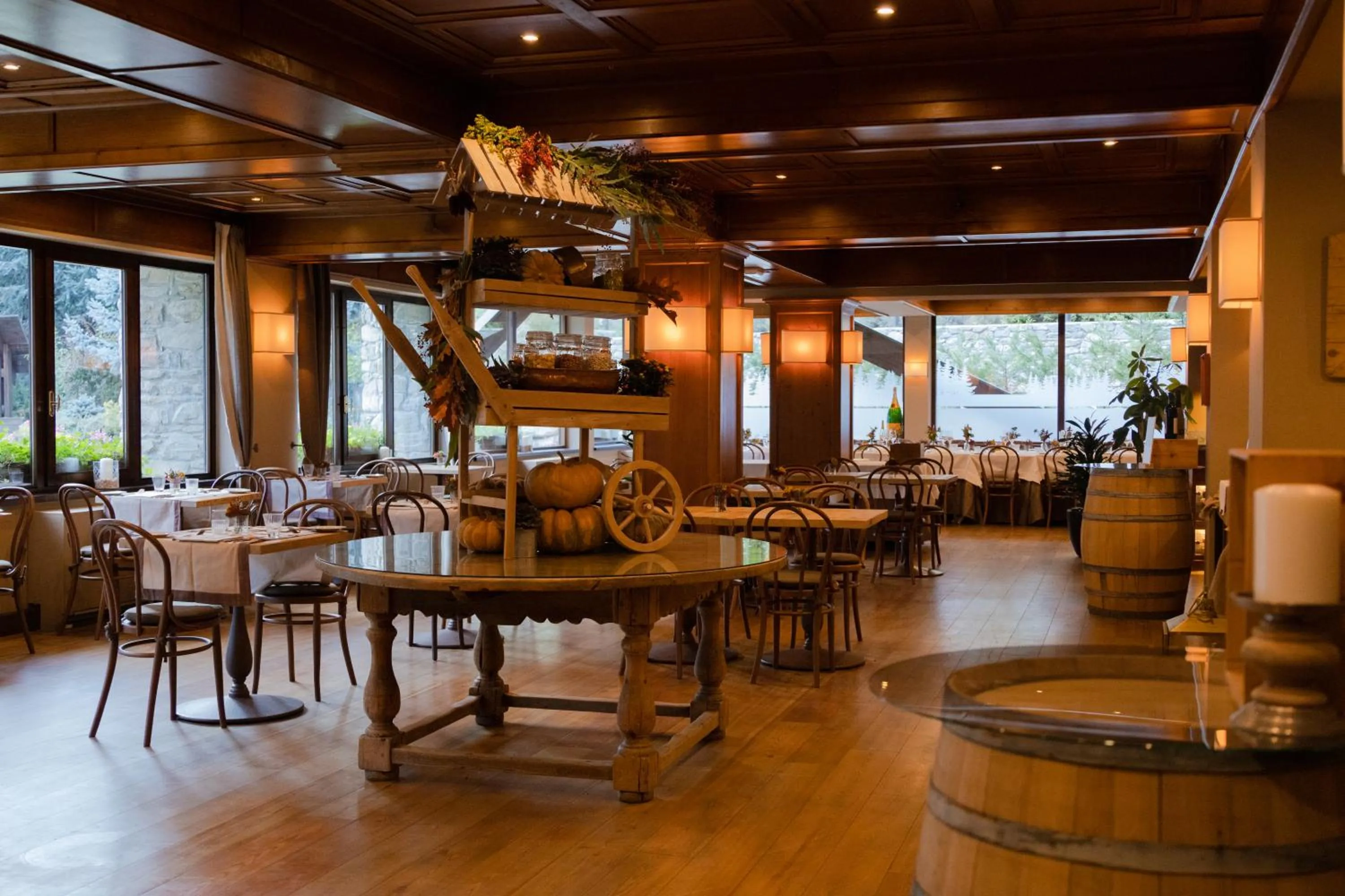 Restaurant/places to eat in QC Hotel Monte Bianco