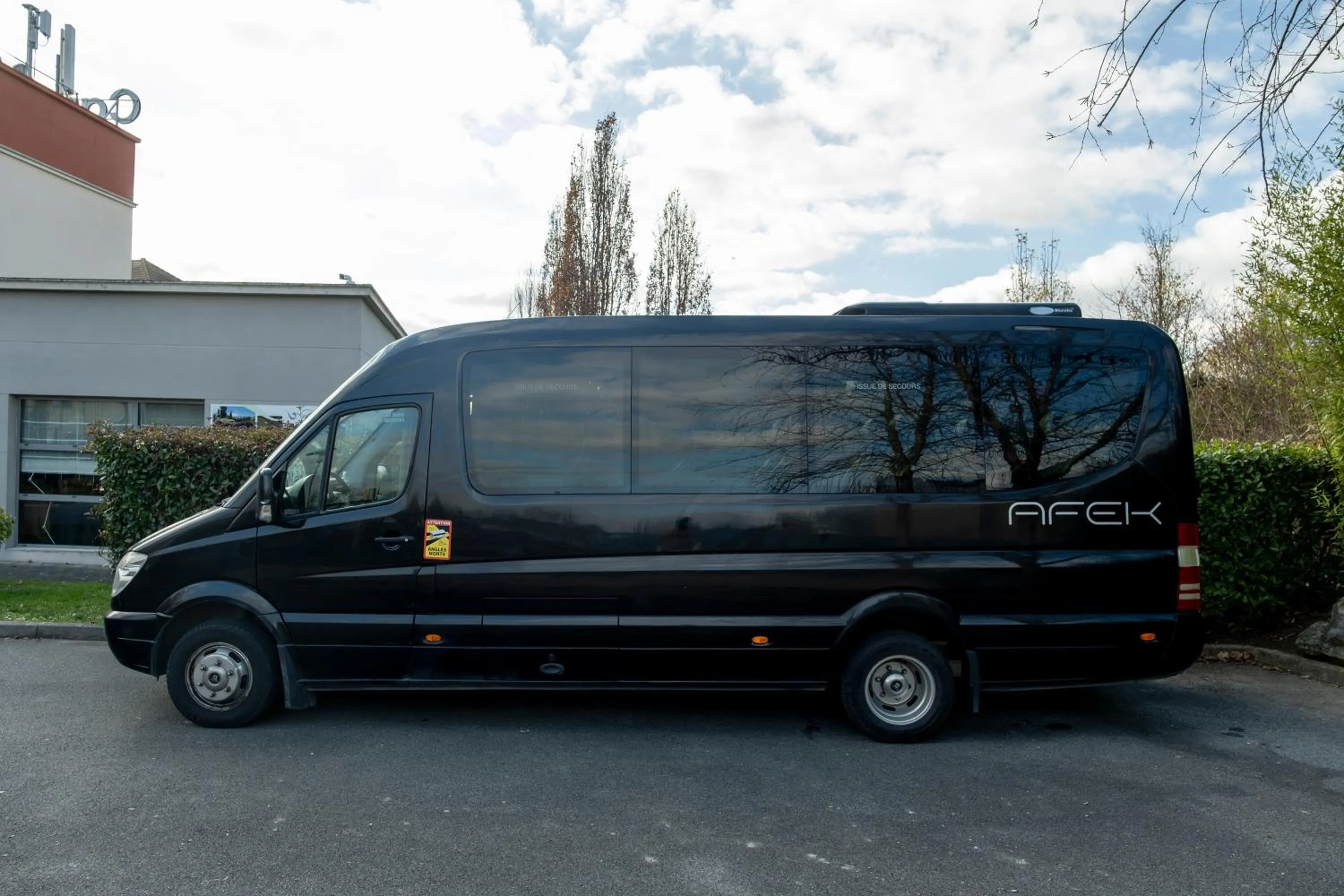 shuttle in Campanile Roissy - Aéroport CDG - Le Mesnil Amelot