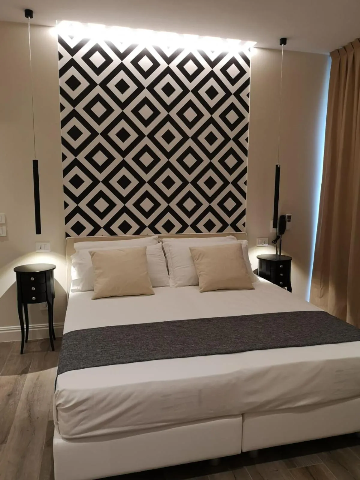 Bedroom, Bed in Luxmarì Hotel & Spa