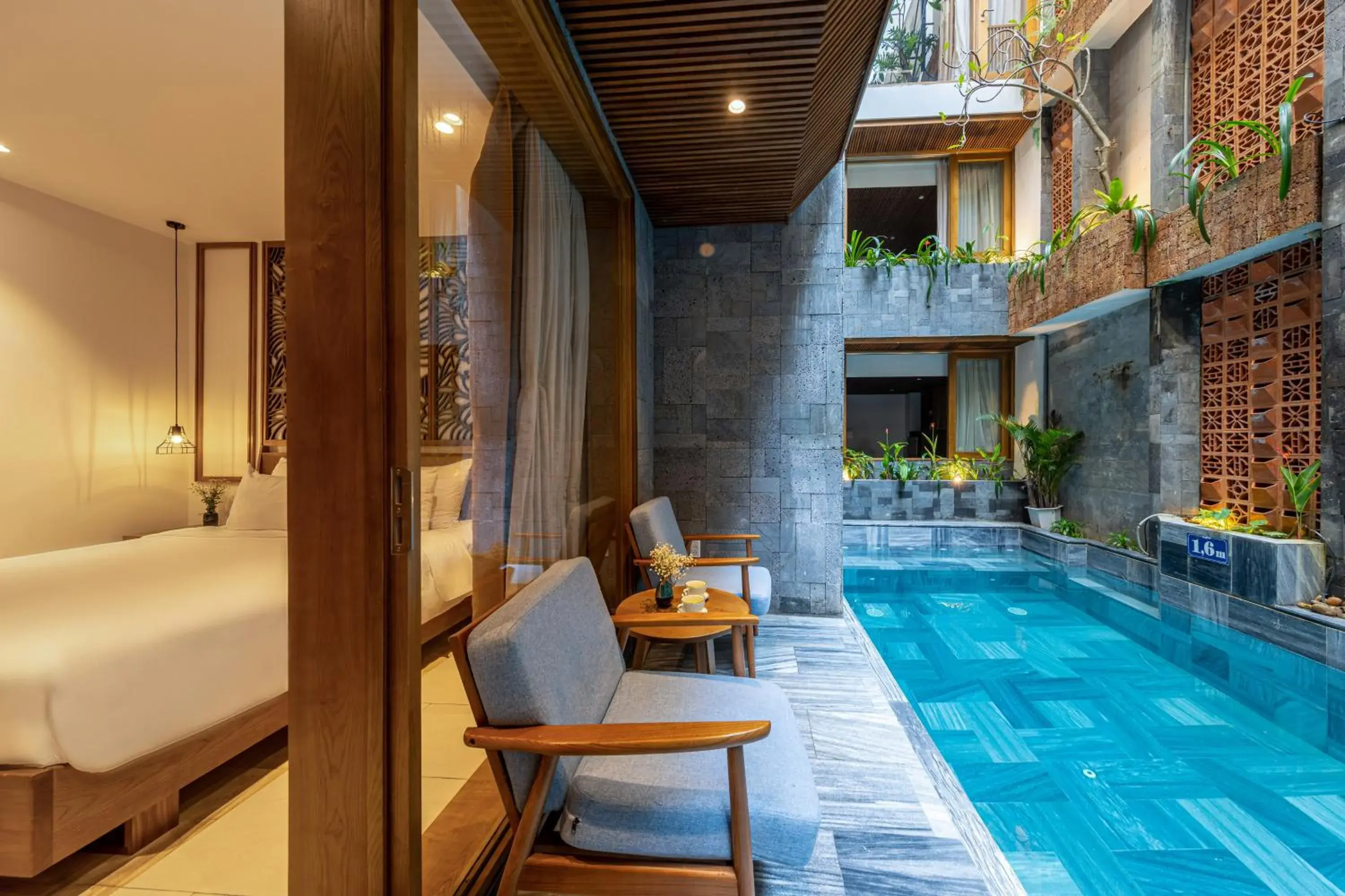 Deluxe Double Room Poolside with Balcony in Daisy Boutique Hotel Deluxe Double Room Poolside with Balcony in Daisy Boutique Hotel