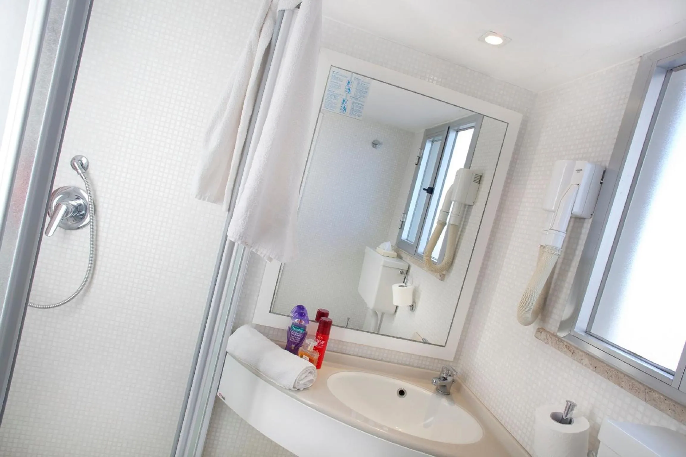 Bathroom in Hotel Croce Del Sud