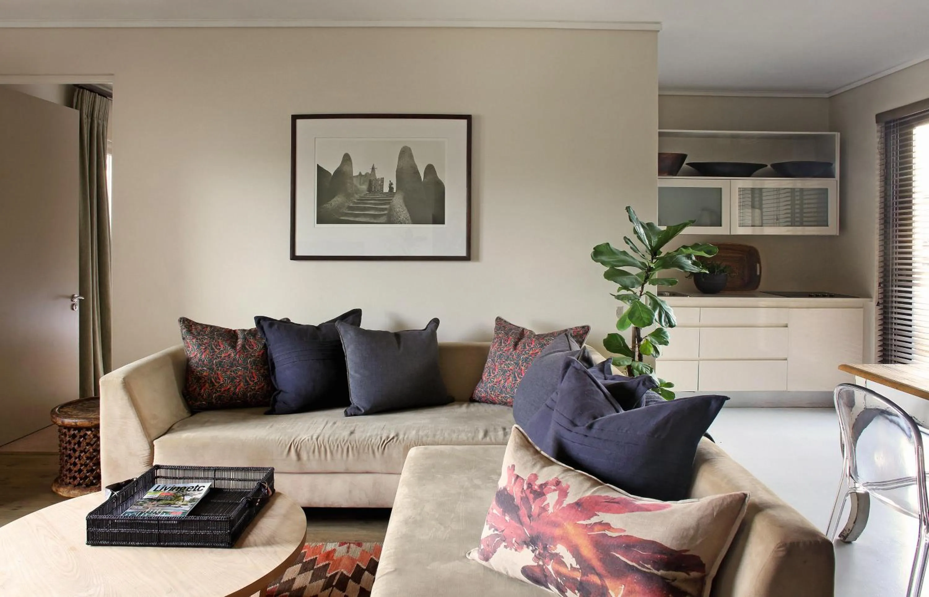 Living room in Asilia Suites Knysna Waterfront