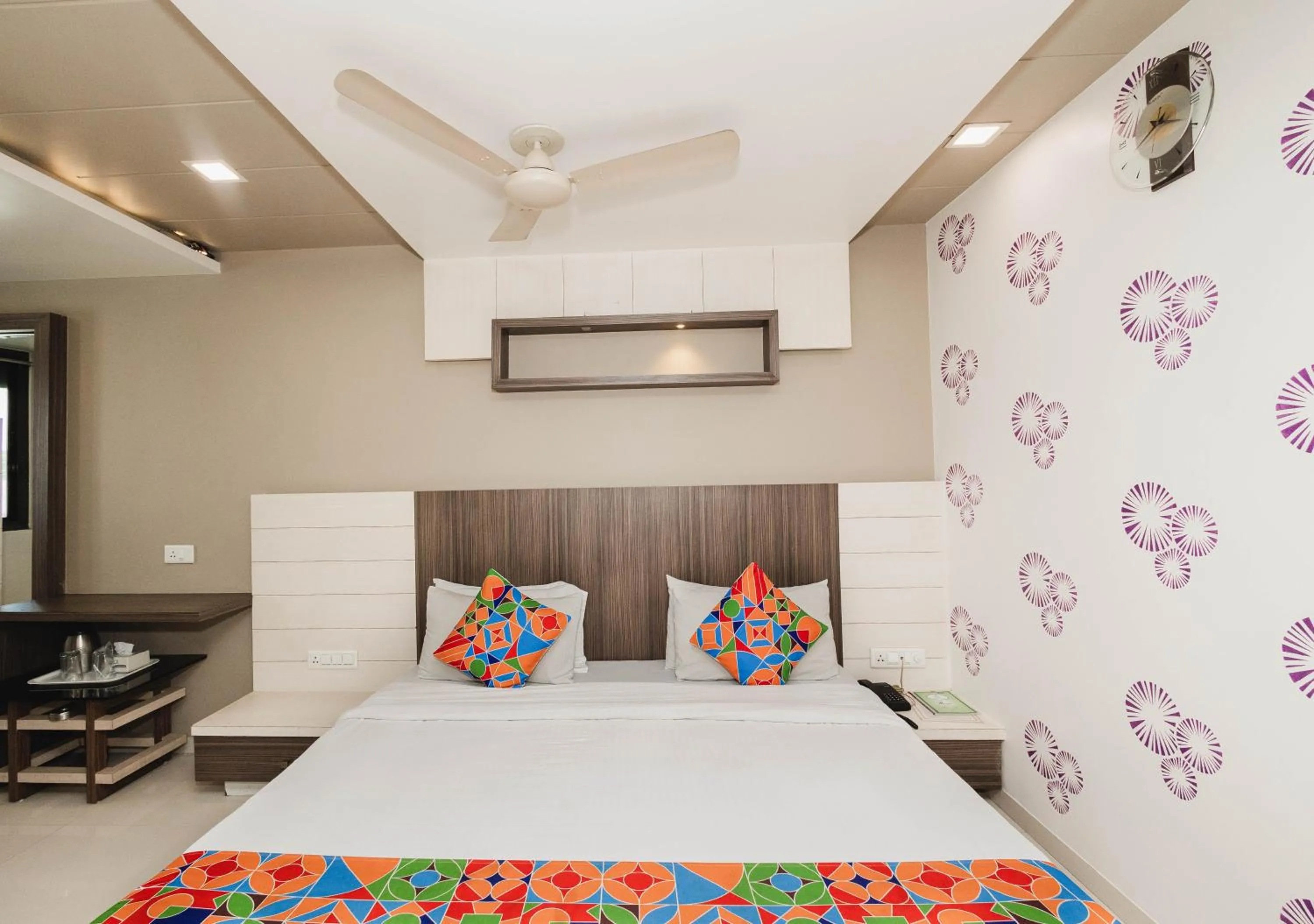 Bedroom, Bed in Hotel Amber Railway station